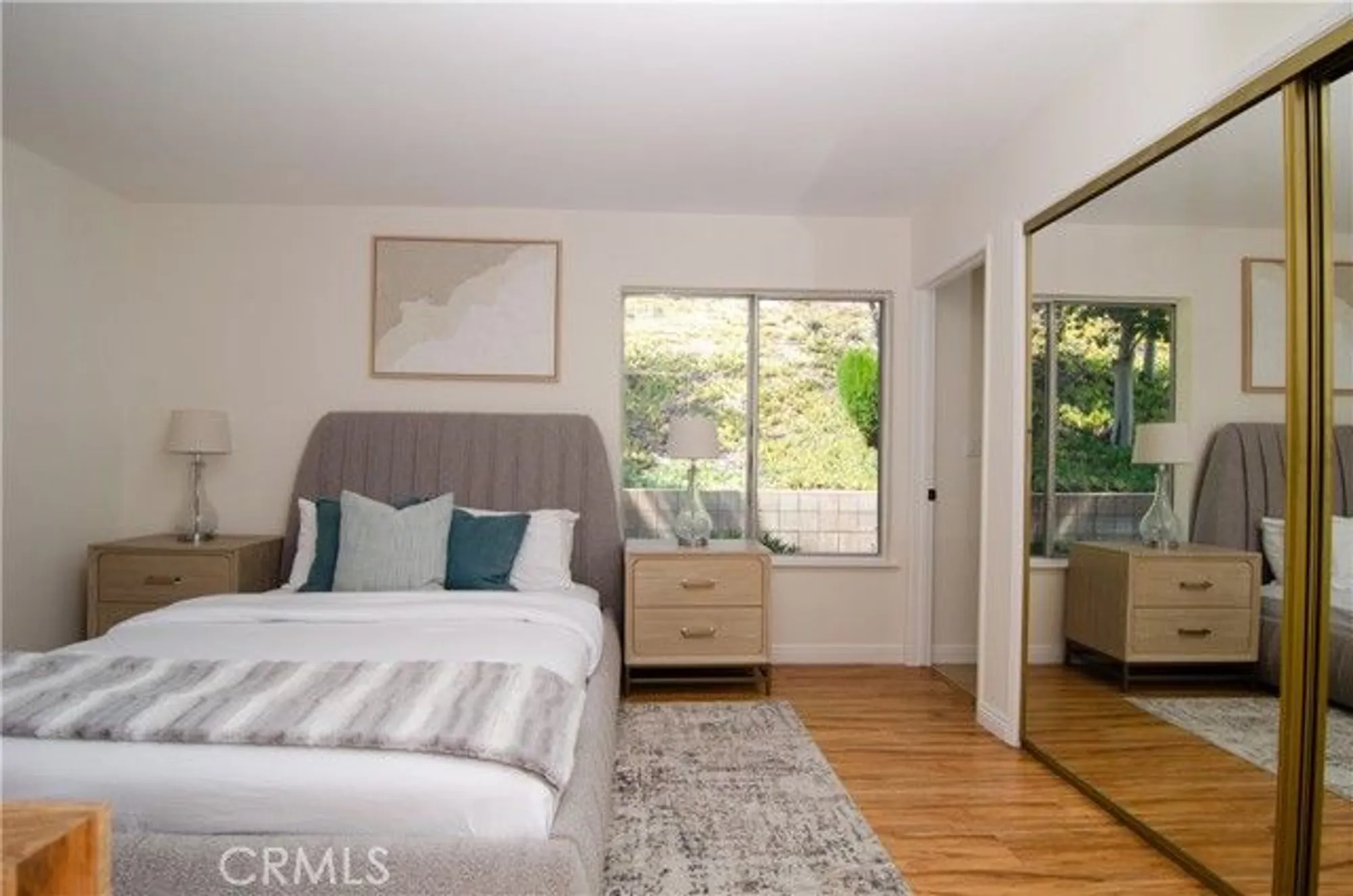 Property Slideshow image 27 of 44 | 26701 oak branch cir, Newhall, CA, 91321