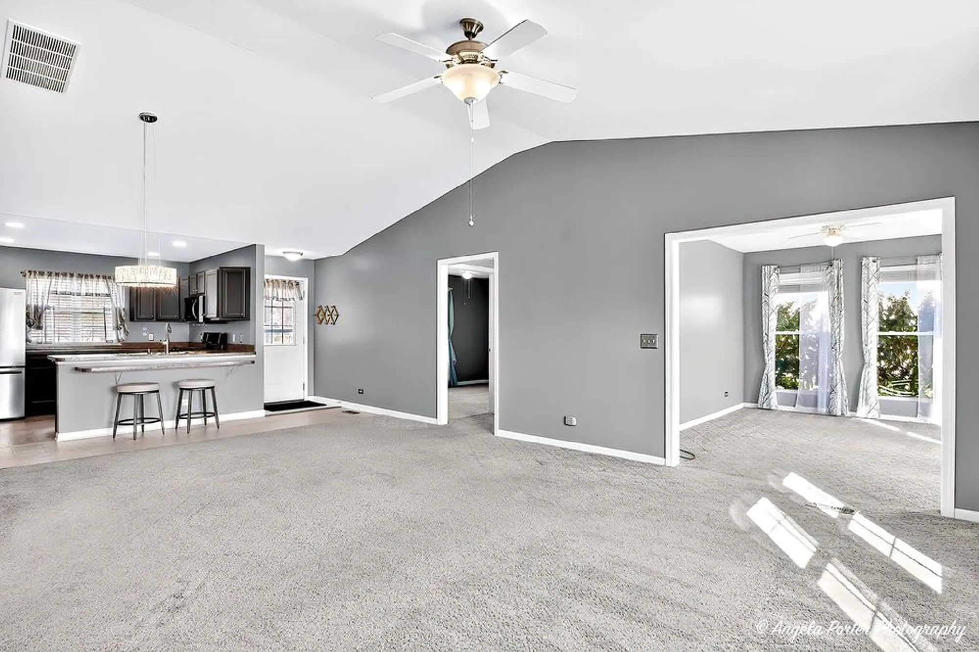 Property Slideshow image 16 of 29 | 806 madison ave, Mchenry, IL, 60050