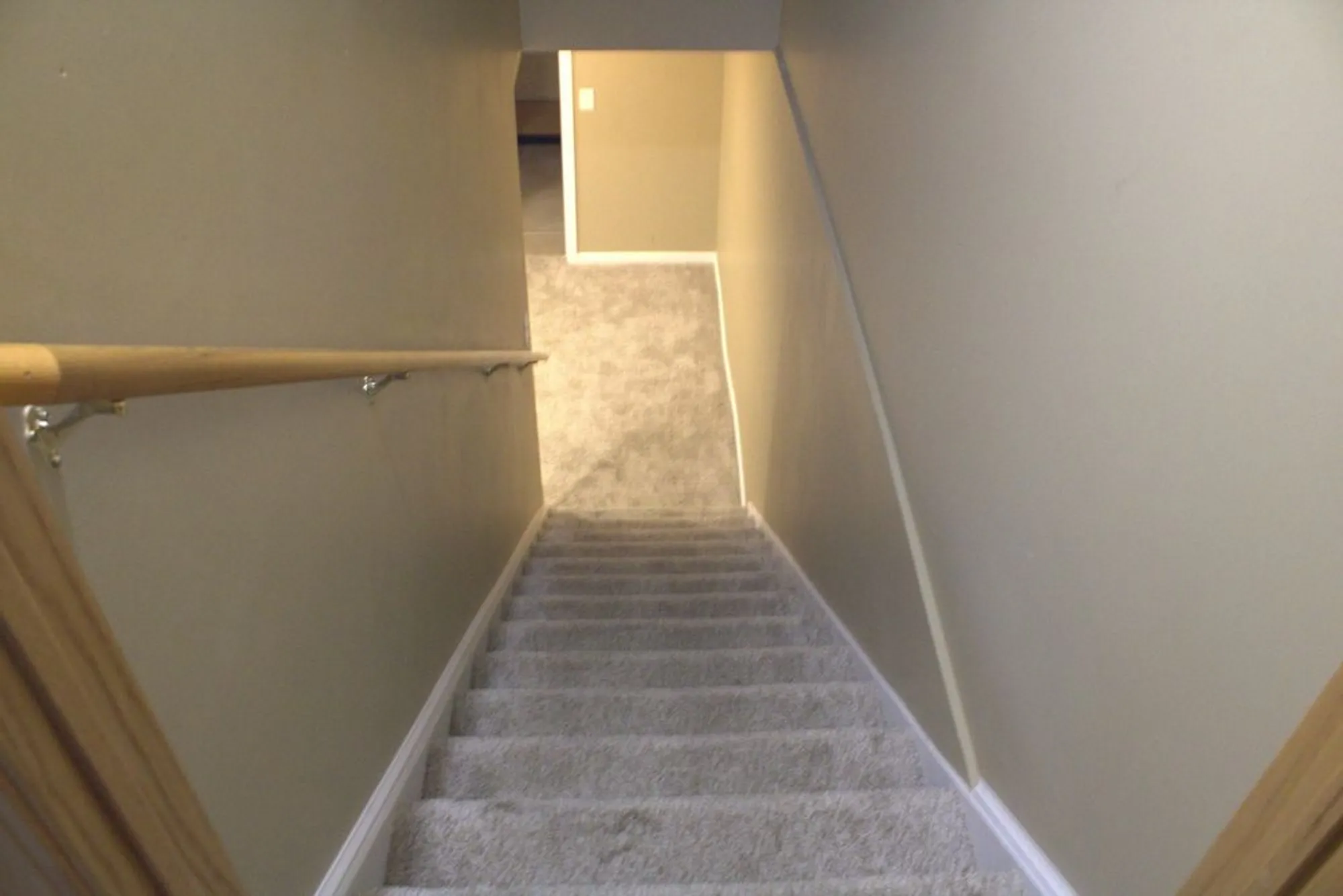 Property Slideshow image 12 of 19 | 1622 captiva dr, Aurora, IL, 60504
