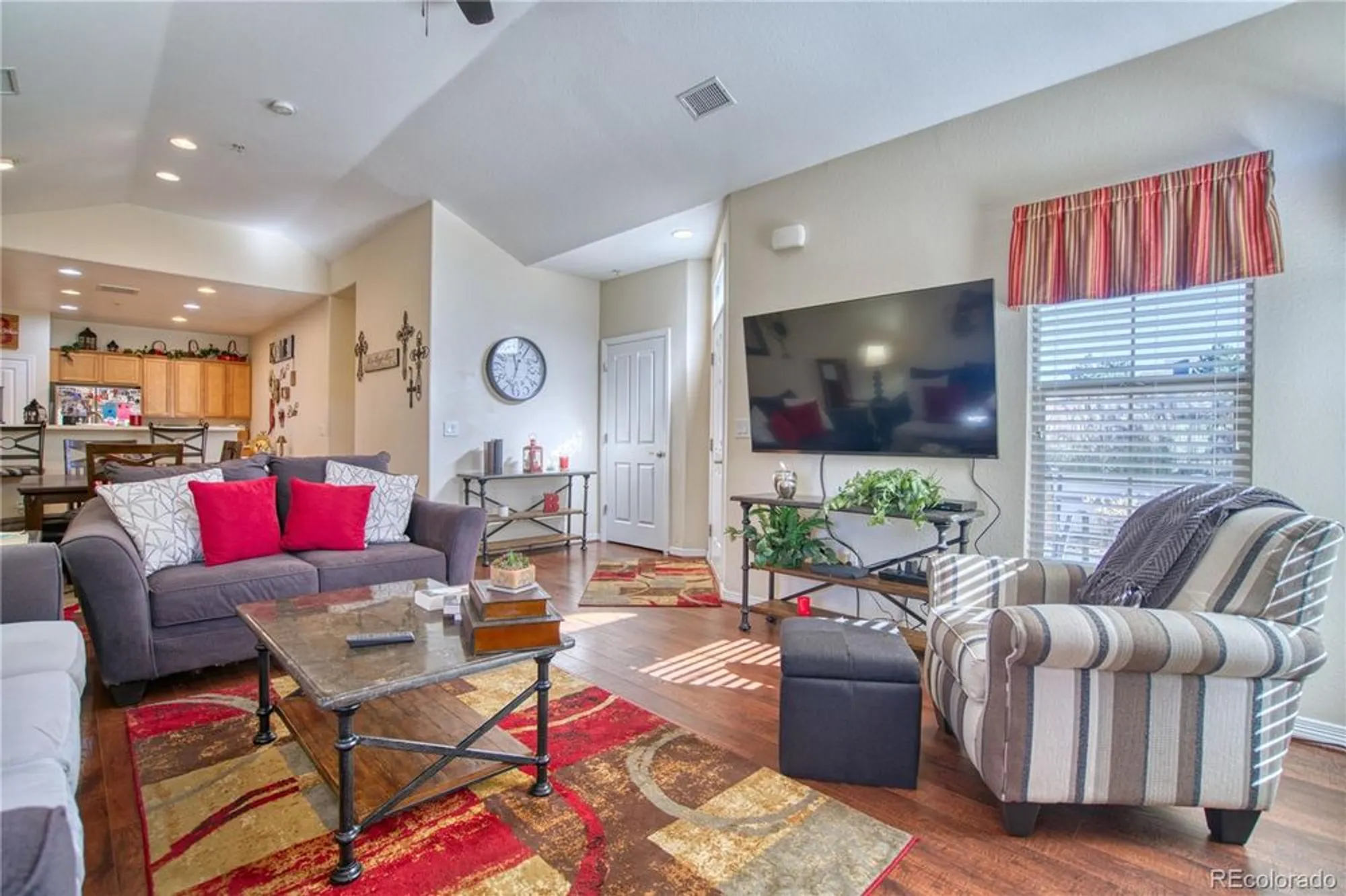 Property Slideshow image 10 of 23 | 19303 e asbury dr a, Aurora, CO, 80013