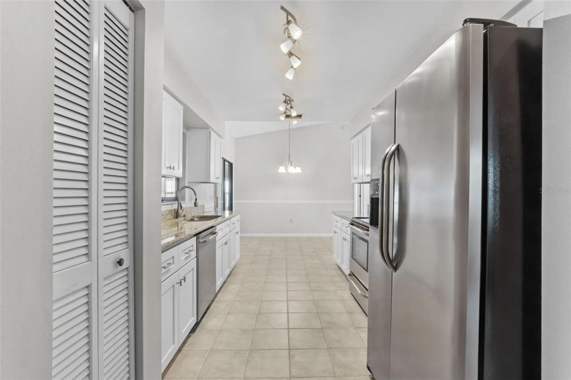 Property Slideshow image 11 of 27 | 4904 goldenview ln, Lakeland, FL, 33811