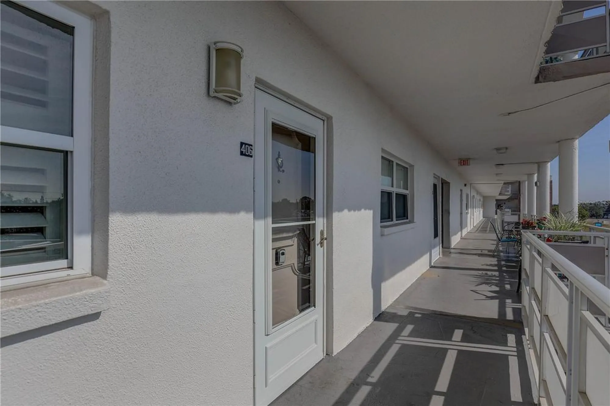 Property Slideshow image 3 of 41 | 5501 80th st n unit 406, Saint Petersburg, FL, 33709