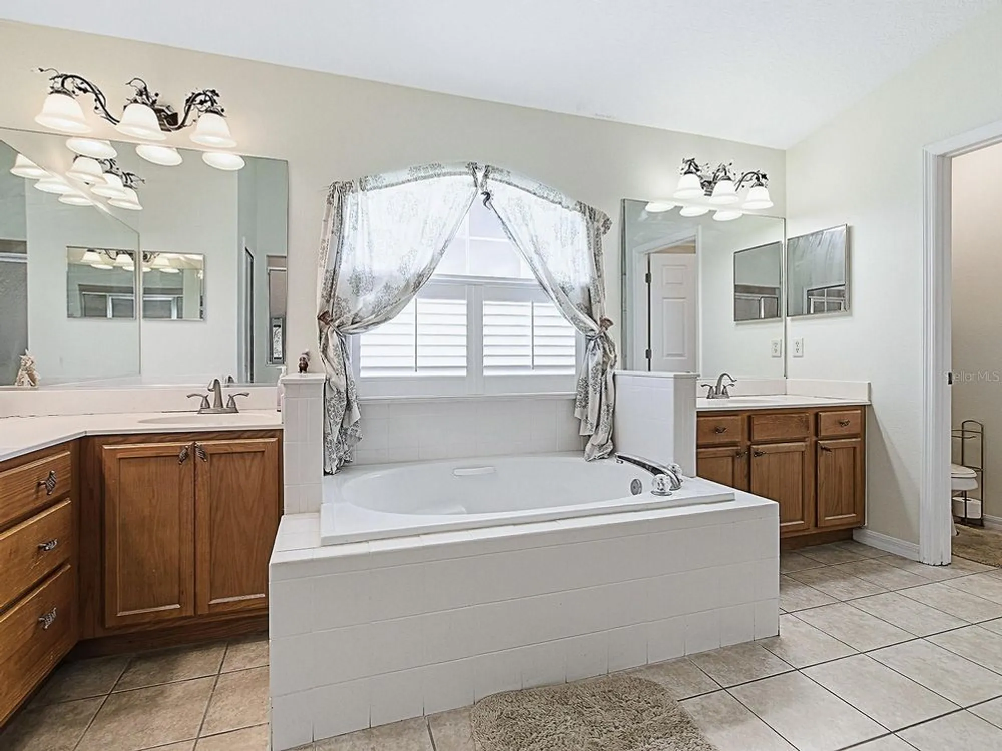 Property Slideshow image 36 of 73 | 4849 sable ridge ct, Leesburg, FL, 34748