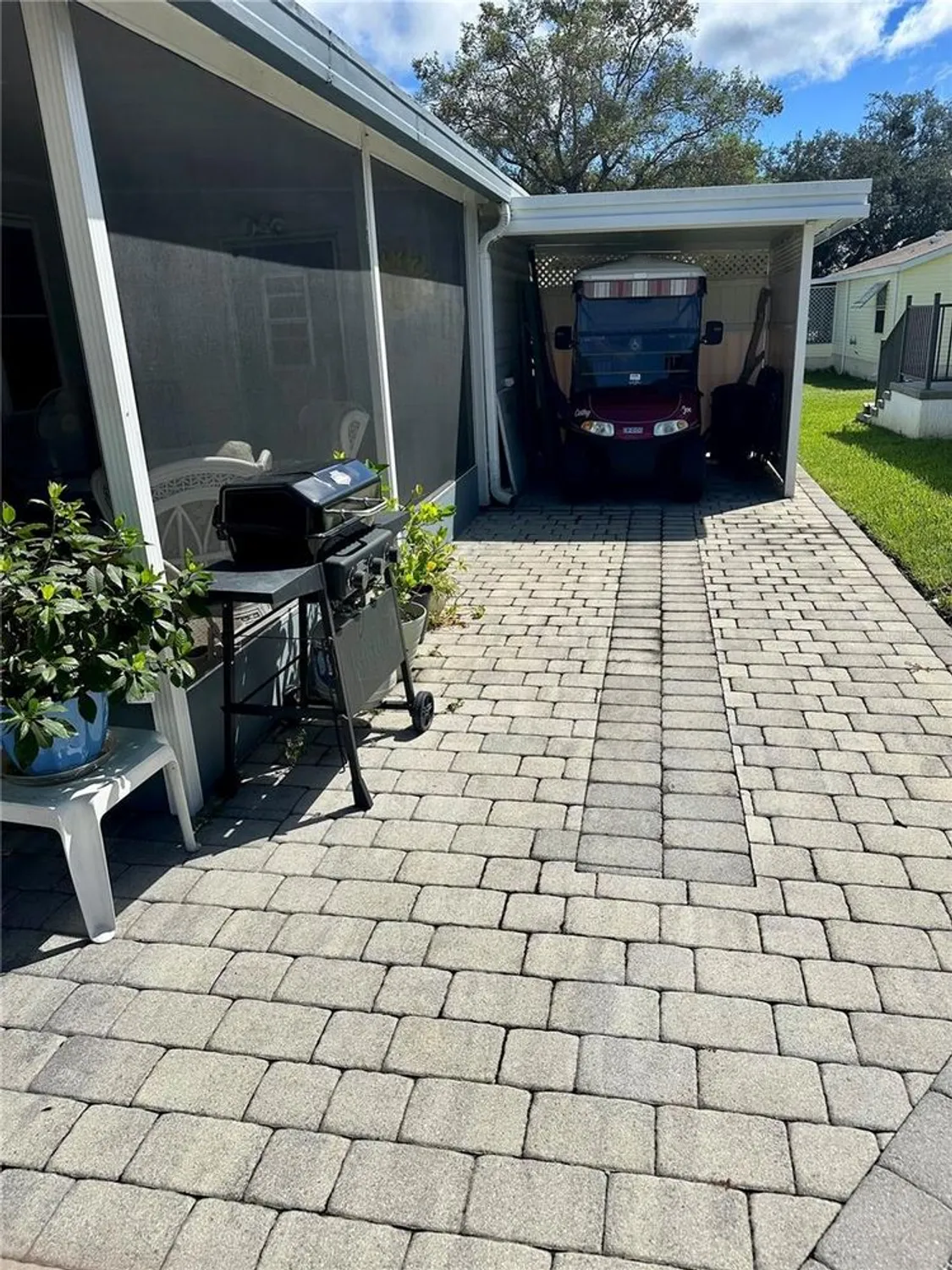 Property Slideshow image 5 of 37 | 1701 palm aire dr, The Villages, FL, 32159