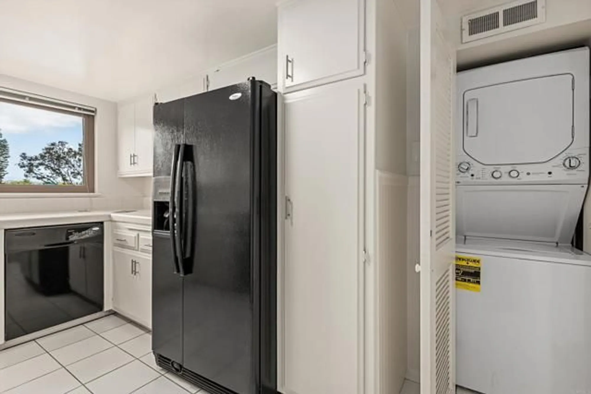 Property Slideshow image 18 of 51 | 1605 sonata ln, San Marcos, CA, 92078