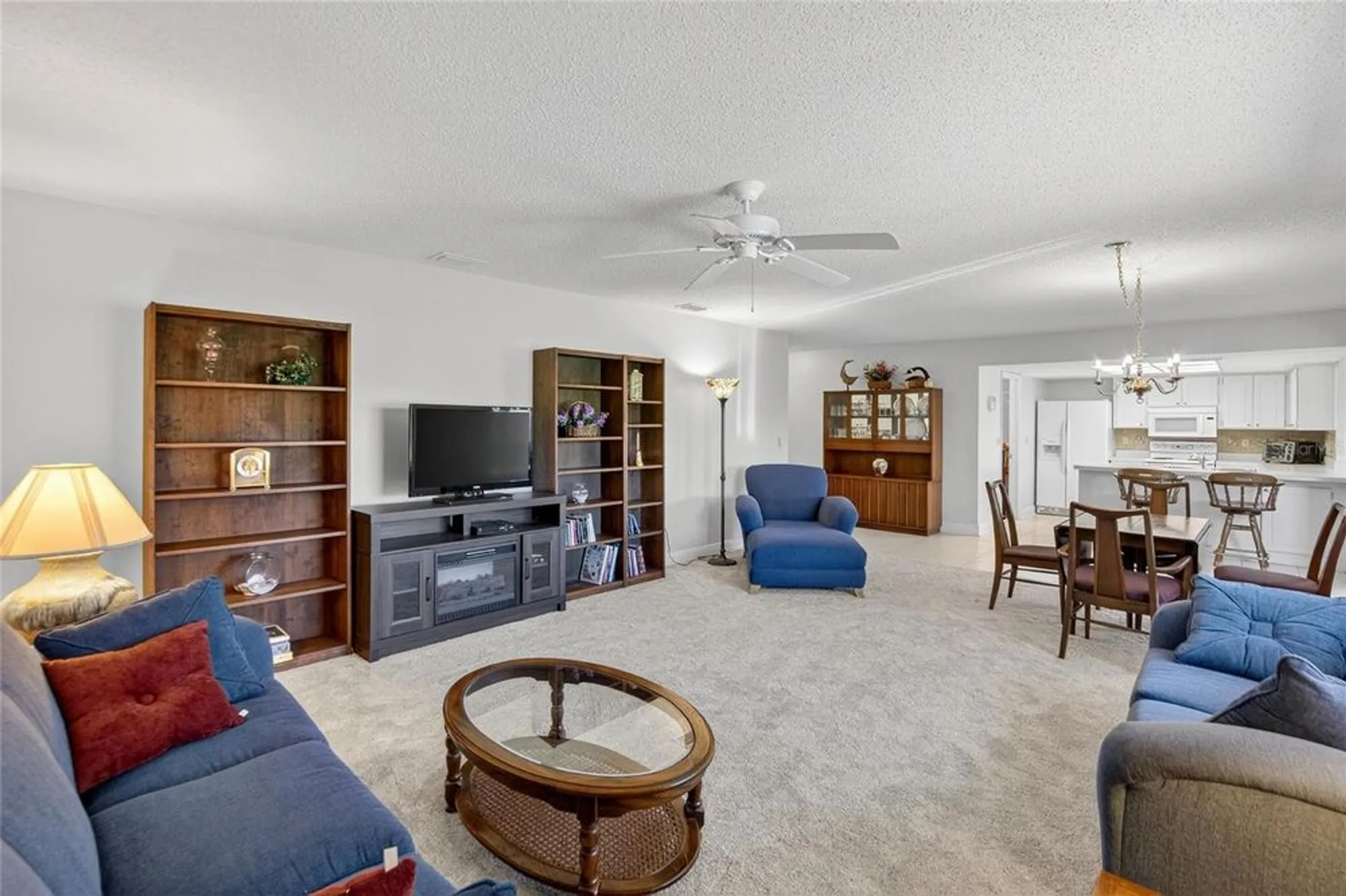 Property Slideshow image 12 of 84 | 1015 harefield cir # 1015, Sun City Center, FL, 33573