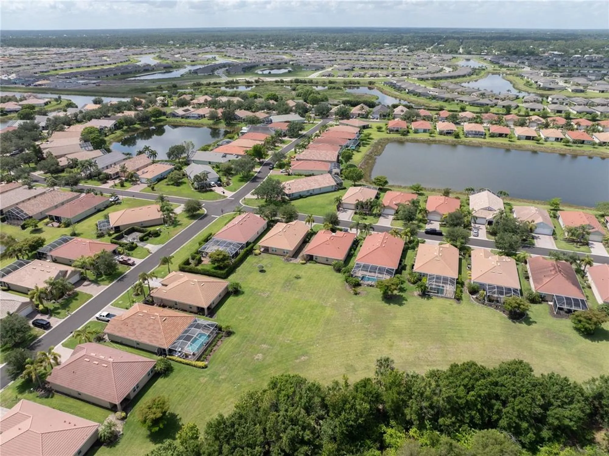 Property Slideshow image 8 of 48 | 15268 yellow wood dr, Alva, FL, 33920