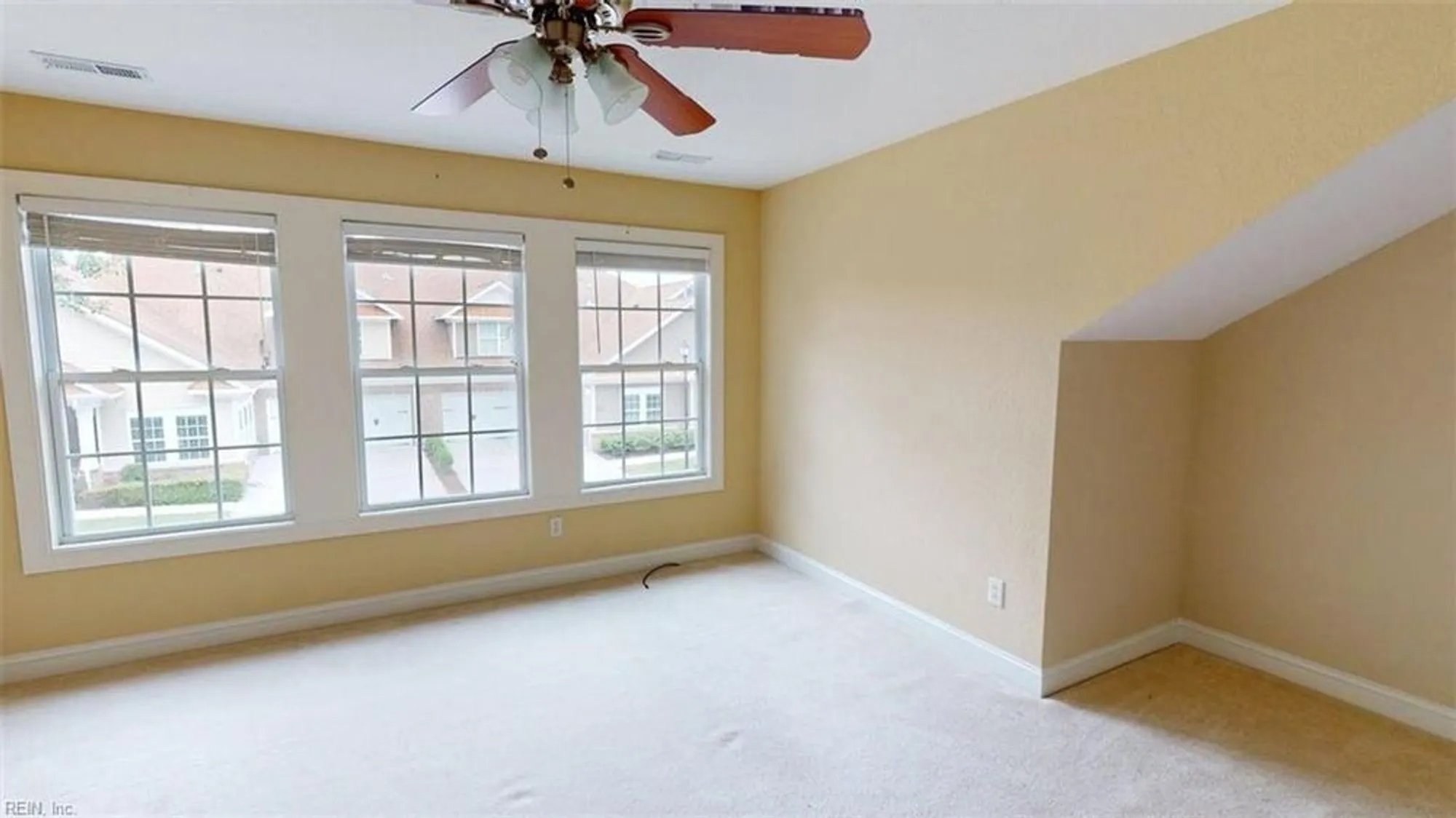 Property Slideshow image 28 of 50 | 1441 carrolton way # 165, Chesapeake, VA, 23320