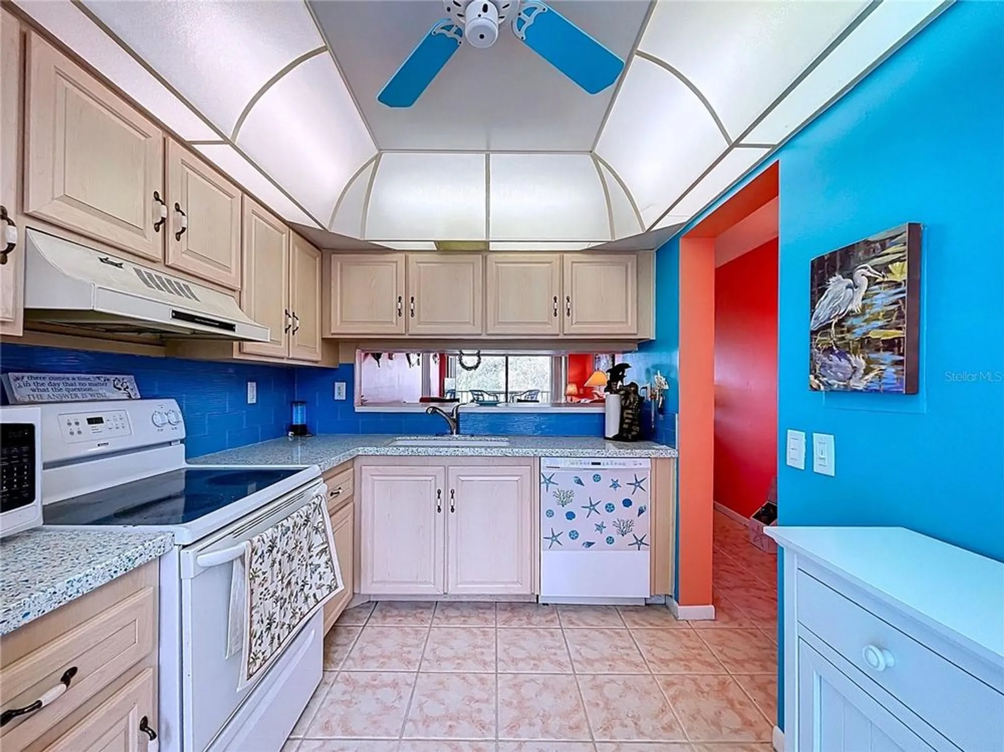 Property Slideshow image 6 of 28 | 6269 palma del mar blvd s apt 215, St Petersburg, FL, 33715