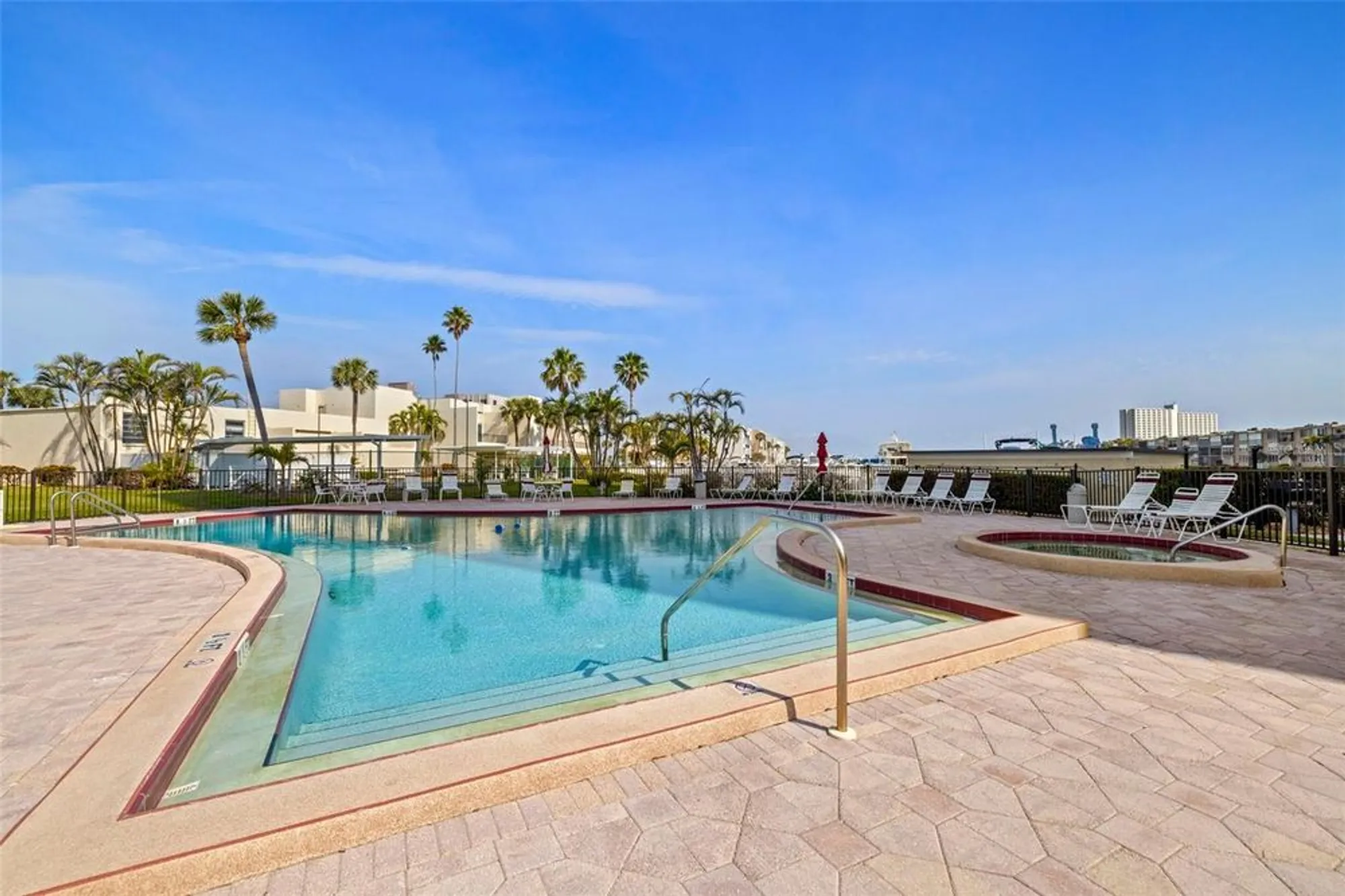 Property Slideshow image 27 of 40 | 7300 sun island dr 605, South Pasadena, FL, 33707