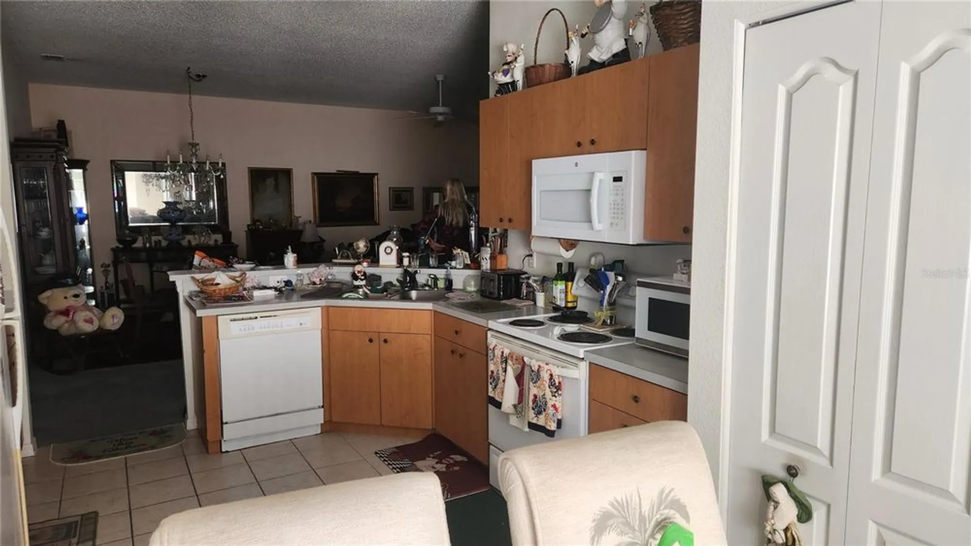 Property Slideshow image 6 of 15 | 967 villeroy greens dr # 49, Sun City Center, FL, 33573