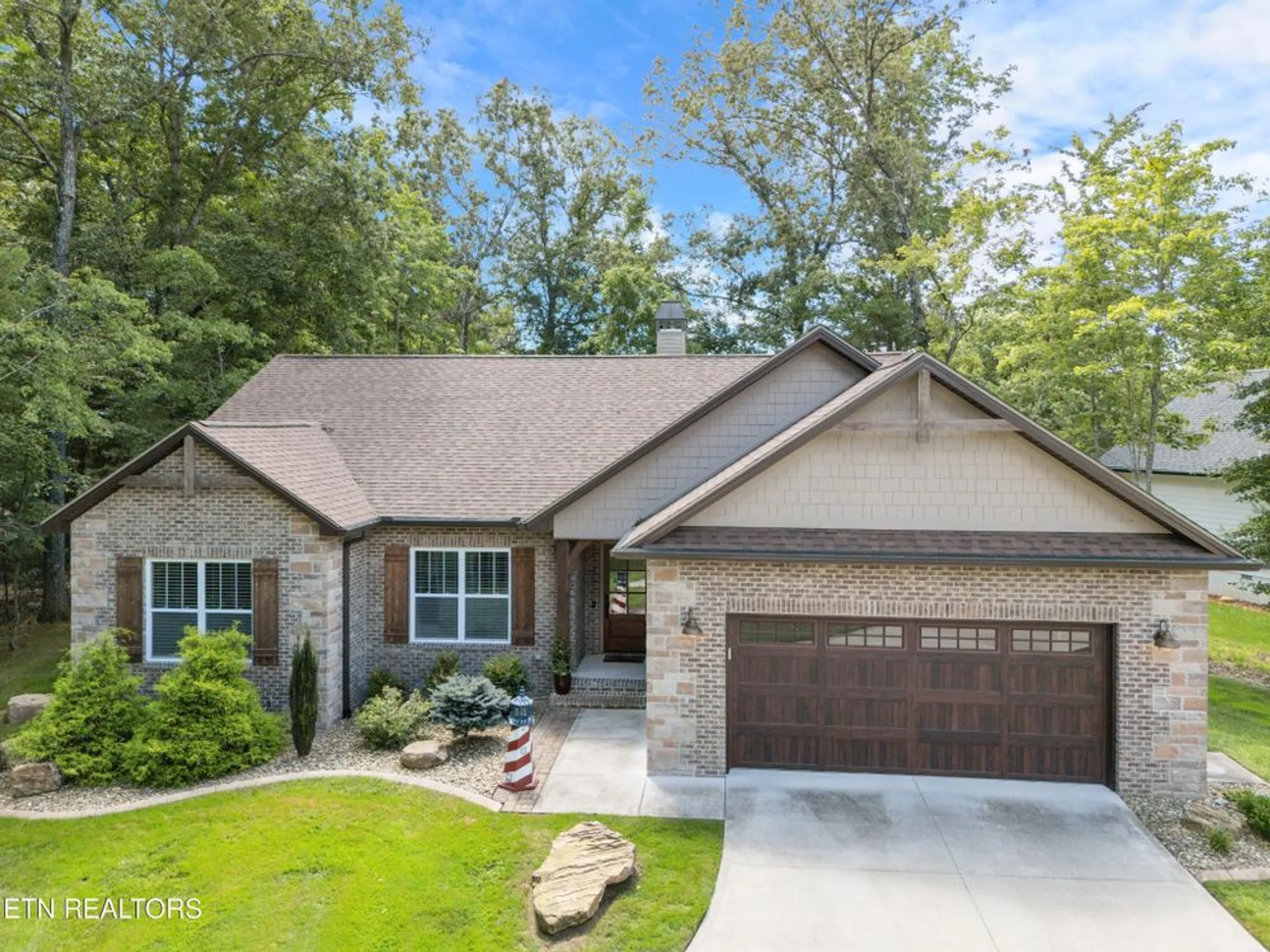 Property Slideshow image 1 of 45 | 14 renwick dr, Crossville, TN, 38558