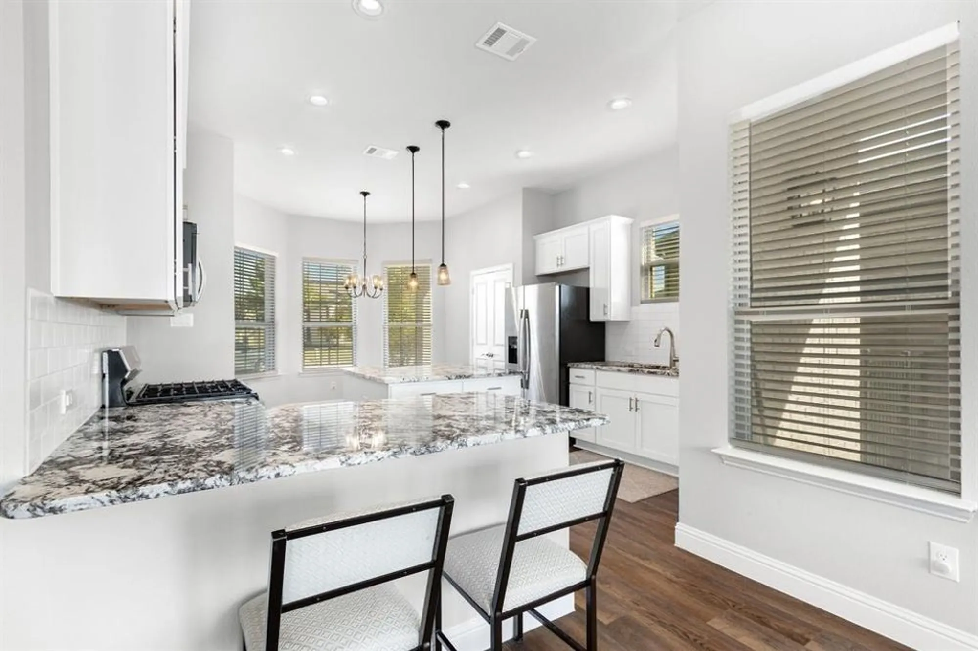 Property Slideshow image 12 of 32 | 3713 fireside ln, Mckinney, TX, 75071