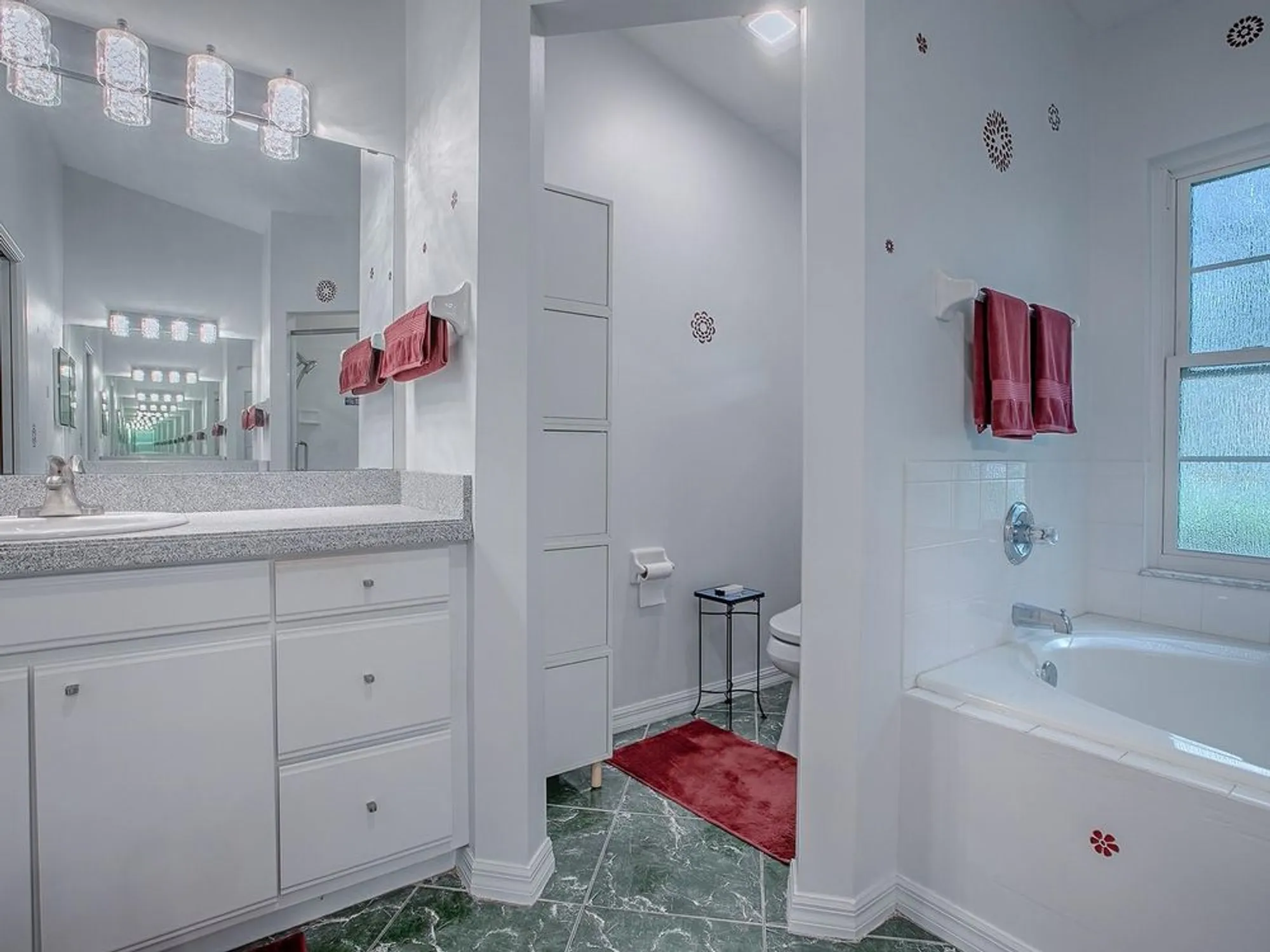 Property Slideshow image 37 of 67 | 25348 crestwater dr, Leesburg, FL, 34748