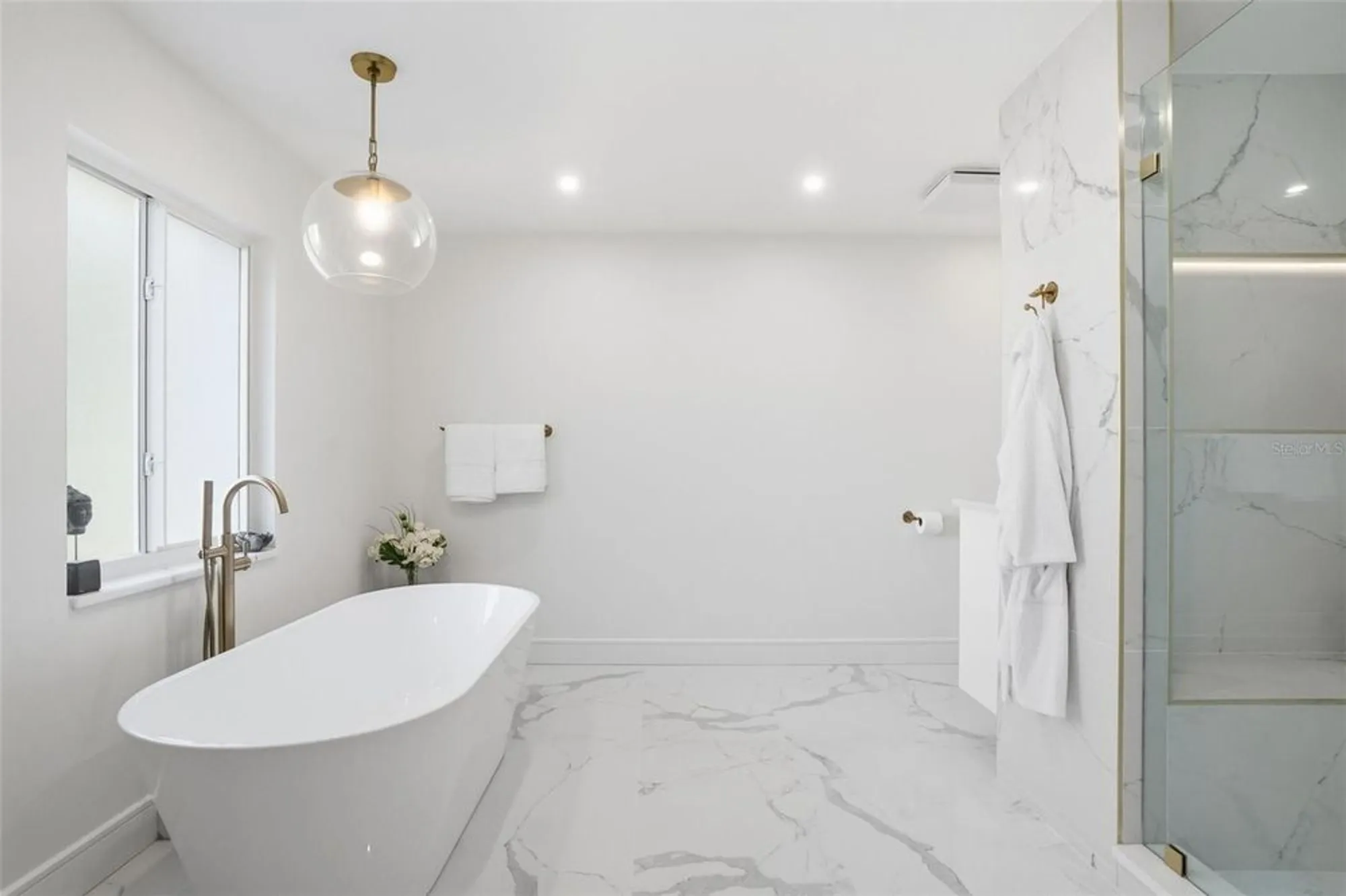 Property Slideshow image 43 of 66 | 1660 pine harrier cir, Sarasota, FL, 34231