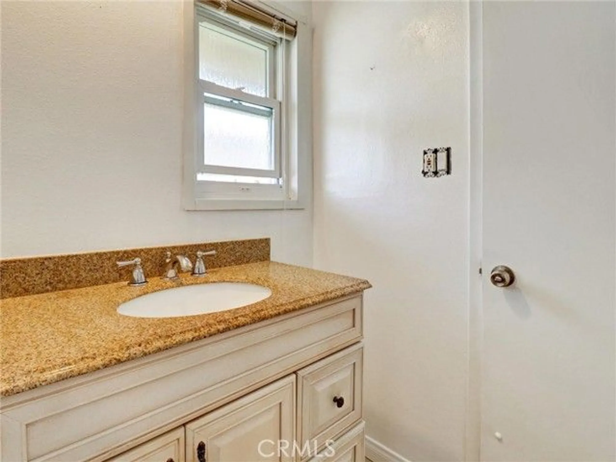 Property Slideshow image 24 of 25 | 22907 nadine cir b, Torrance, CA, 90505