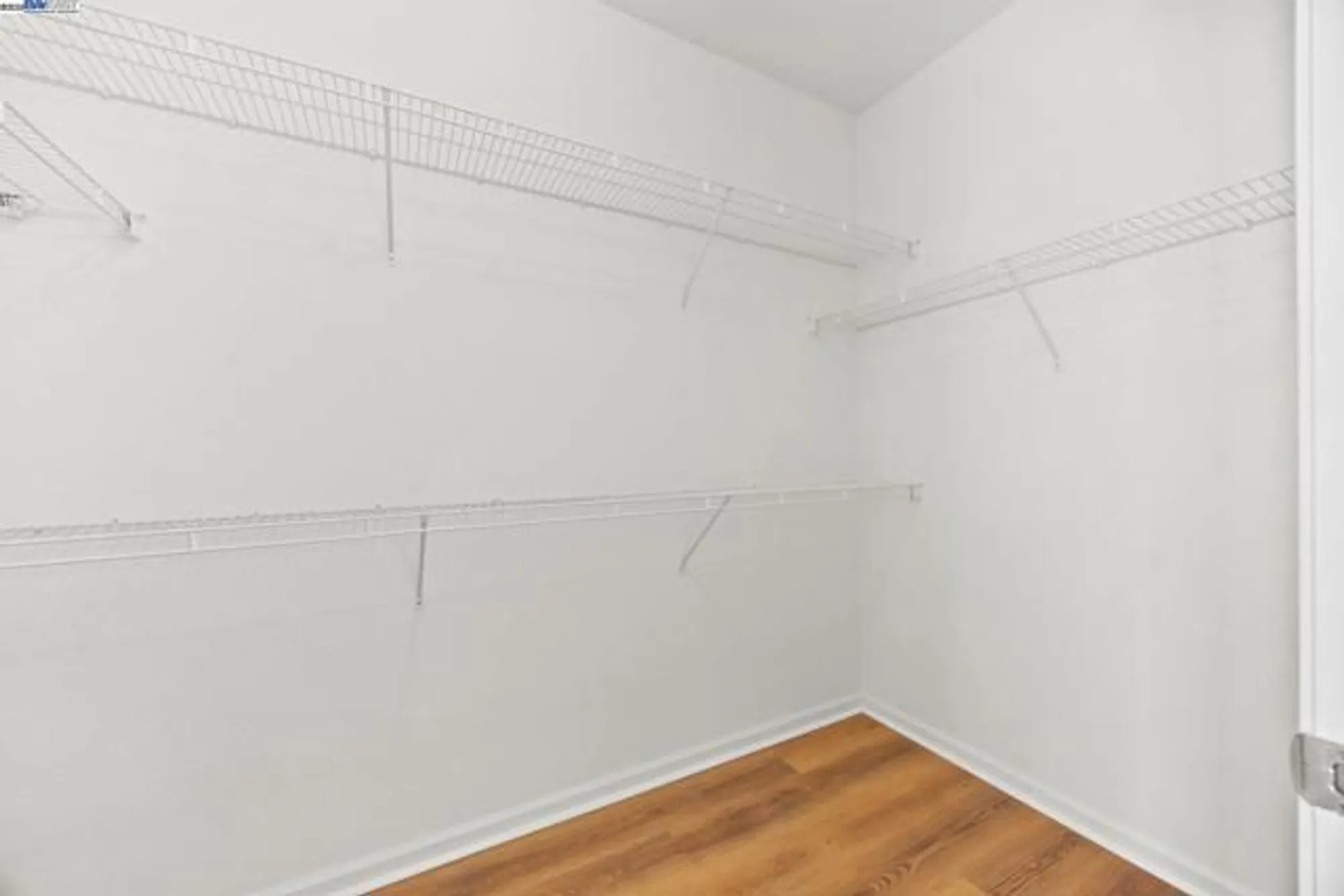 Property Slideshow image 22 of 36 | 993 centennial dr, Brentwood, CA, 94513