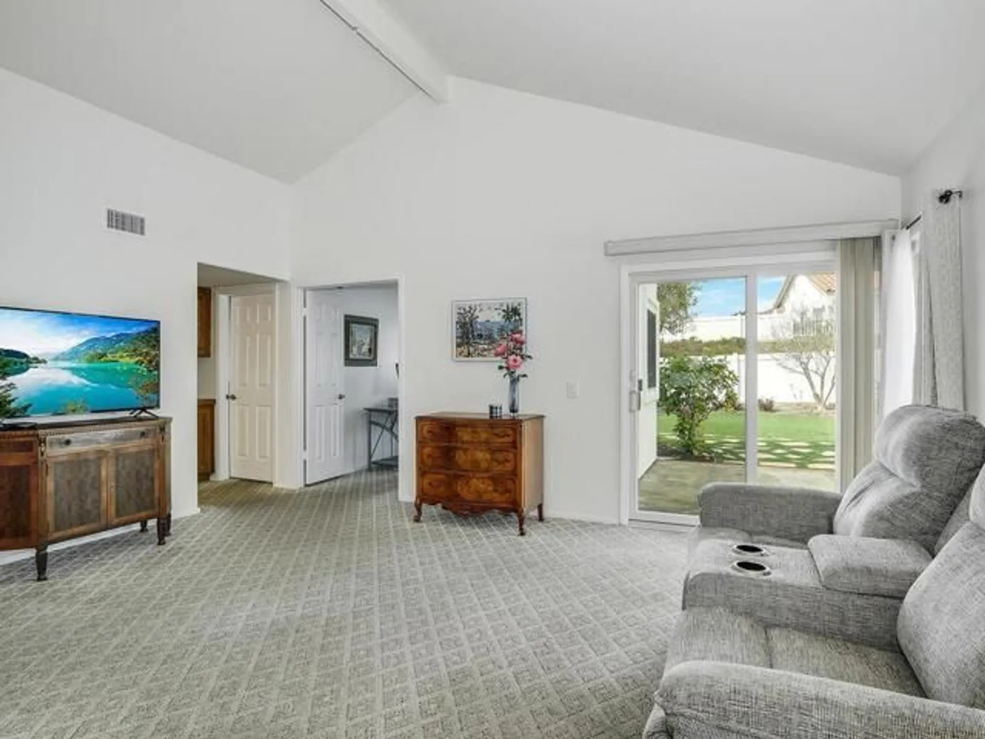 Property Slideshow image 5 of 32 | 4780 miletus way, Oceanside, CA, 92056