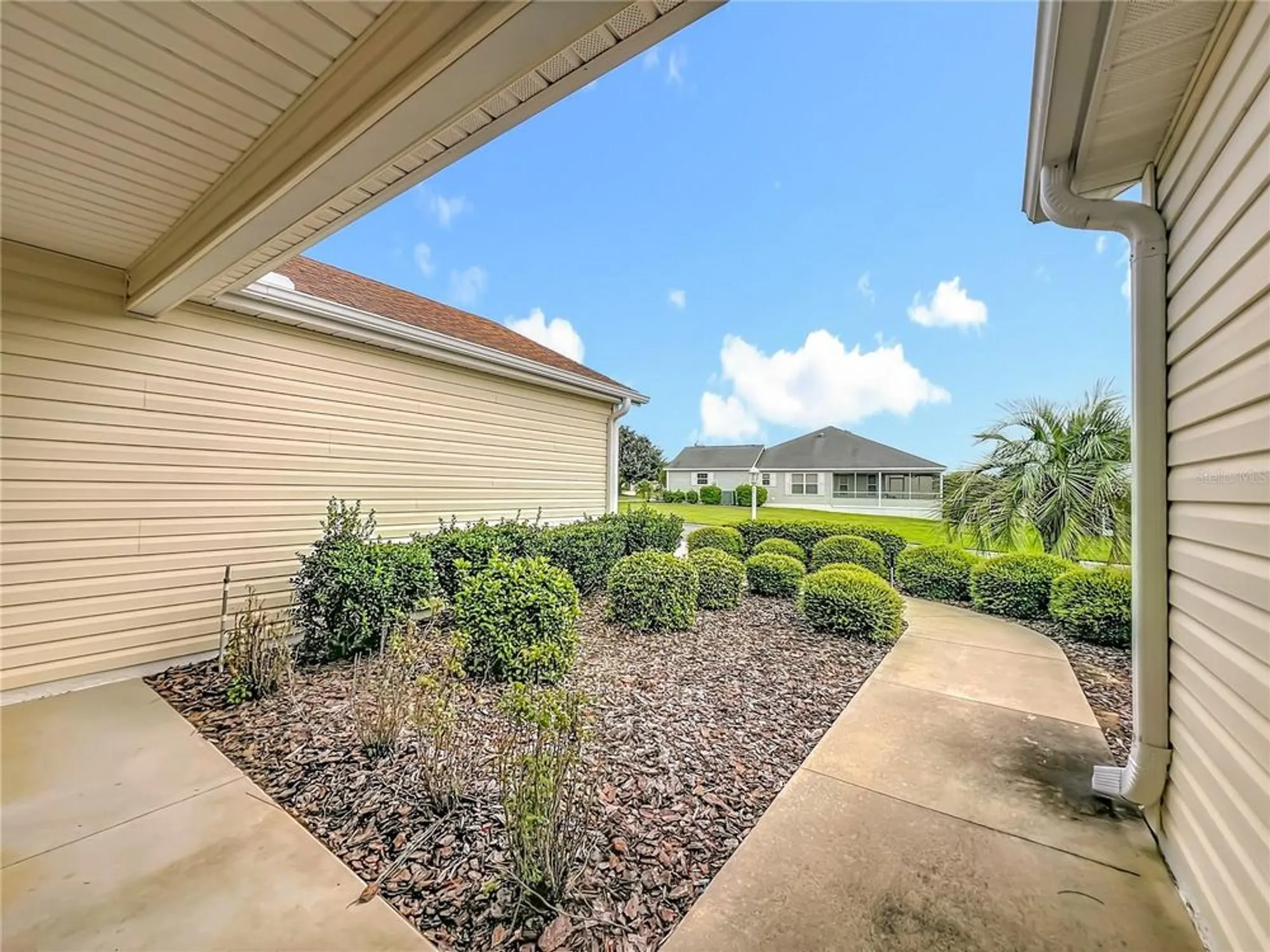 Property Slideshow image 5 of 46 | 2530 foxbridge ter, The Villages, FL, 32162