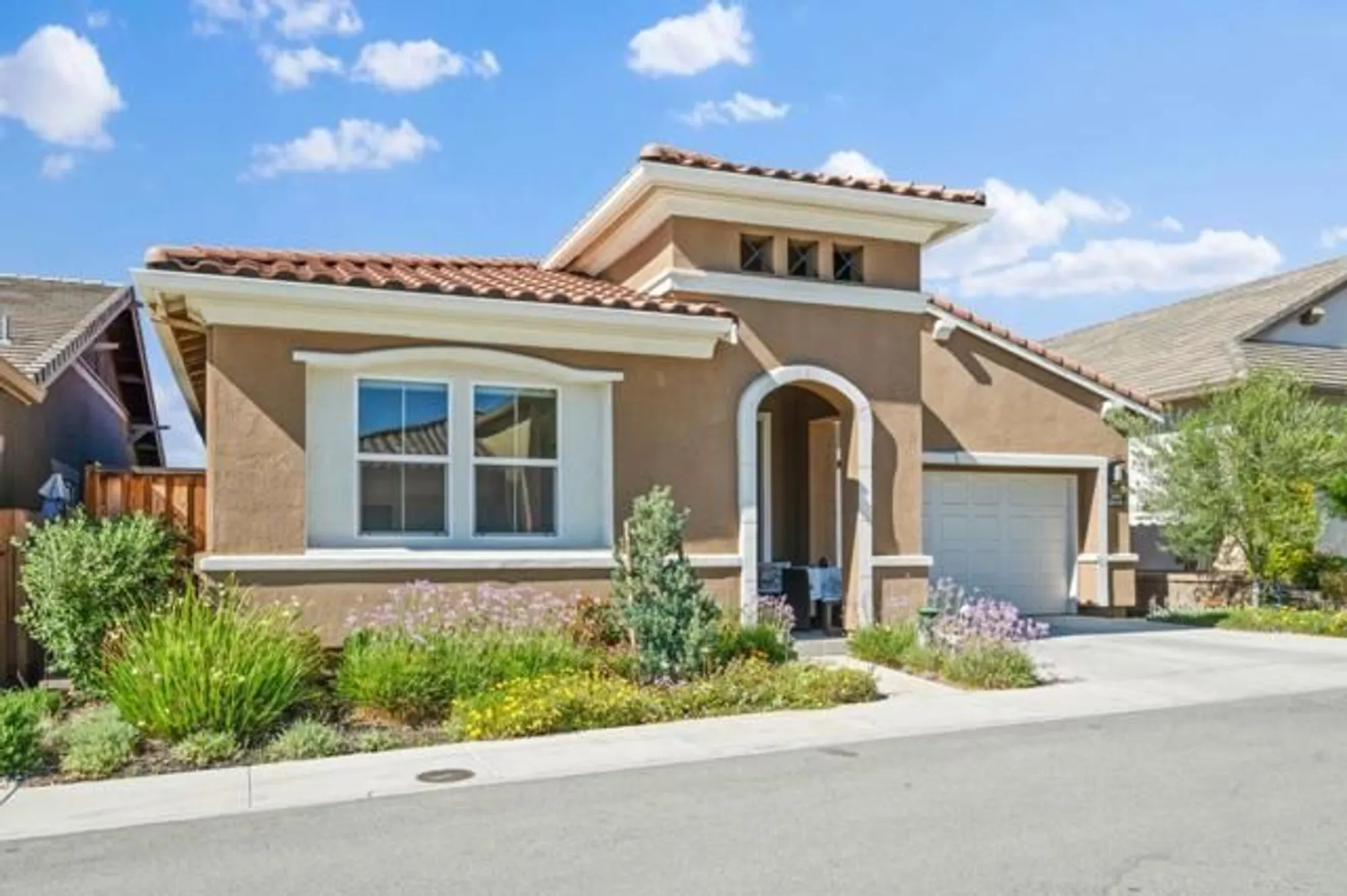 Property Slideshow image 2 of 31 | 1120 richard rd, Hollister, CA, 95023