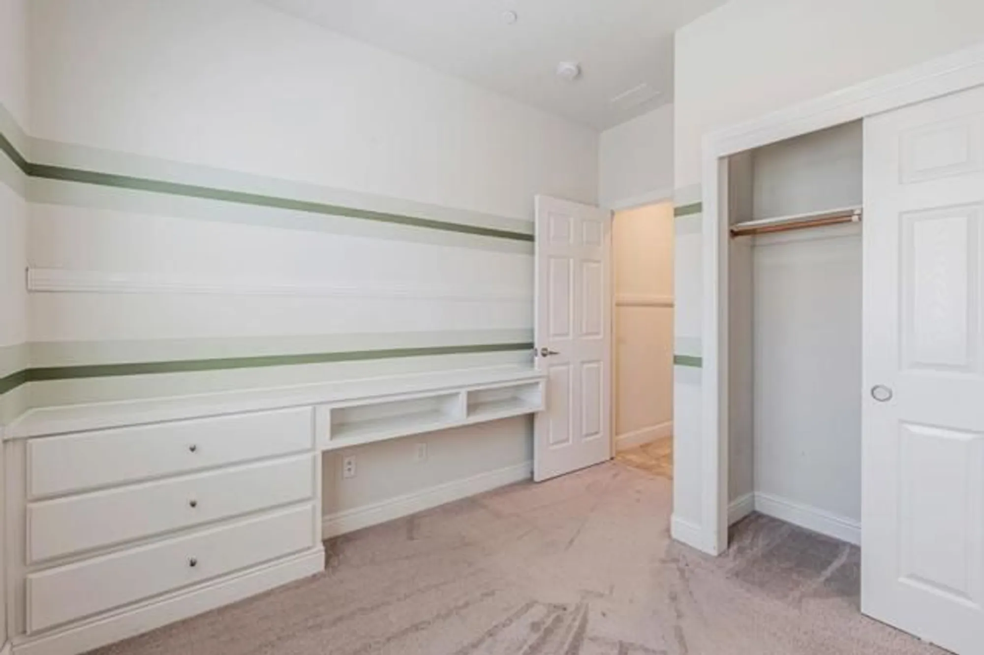 Property Slideshow image 10 of 27 | 2491 redbud way, Manteca, CA, 95336