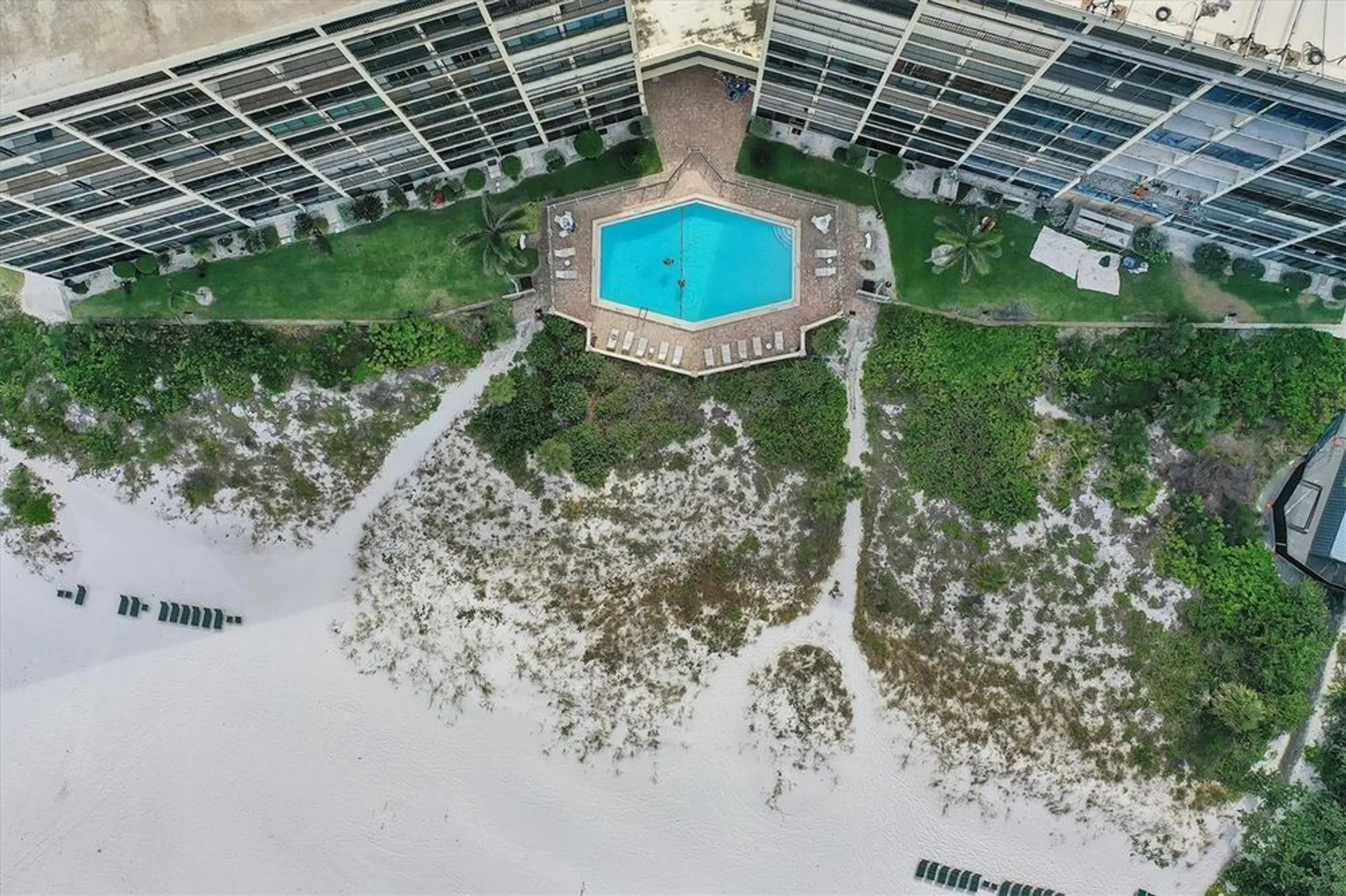 Property Slideshow image 43 of 53 | 101 whispering sands dr apt 205, Sarasota, FL, 34242