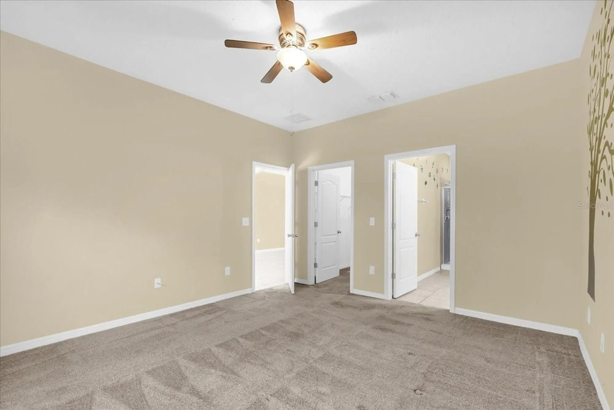 Property Slideshow image 14 of 38 | 3205 sonesta ct b, Clermont, FL, 34711