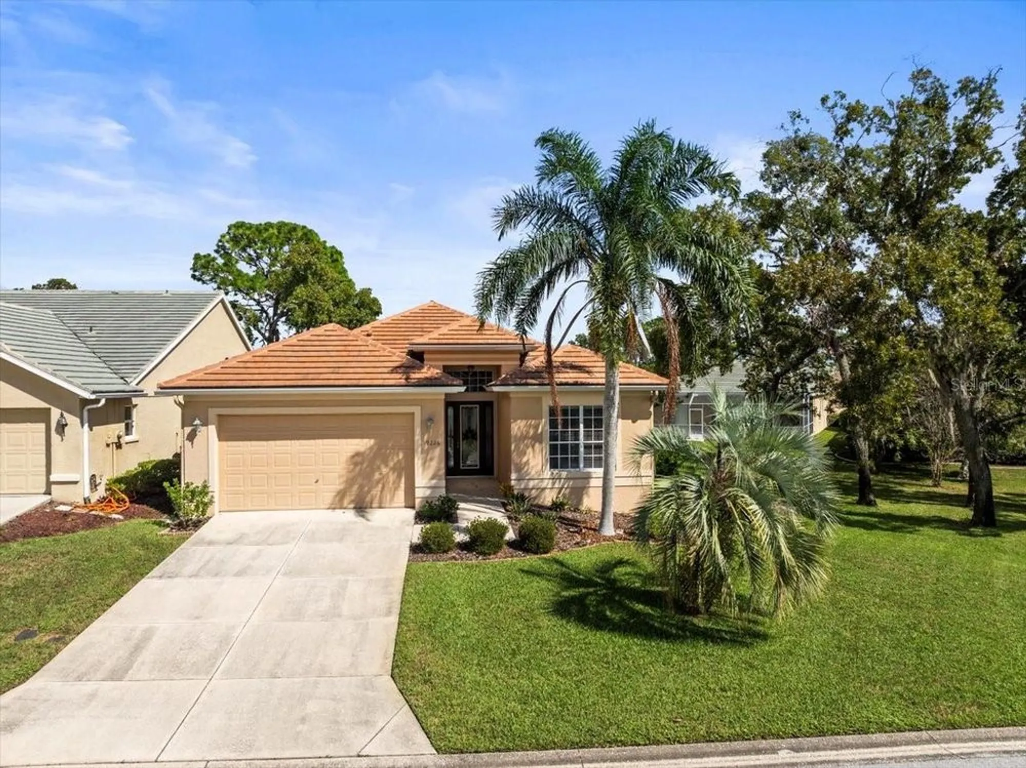 Property Slideshow image 3 of 62 | 9226 penelope dr, Weeki Wachee, FL, 34613