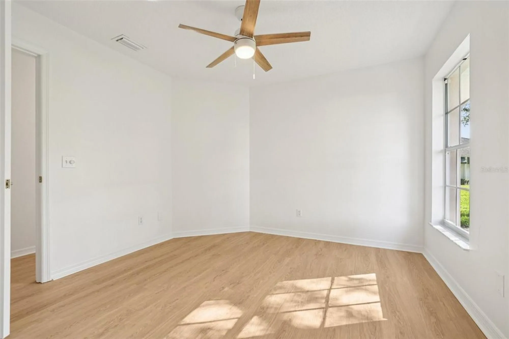 Property Slideshow image 31 of 41 | 512 juniper way, Tavares, FL, 32778