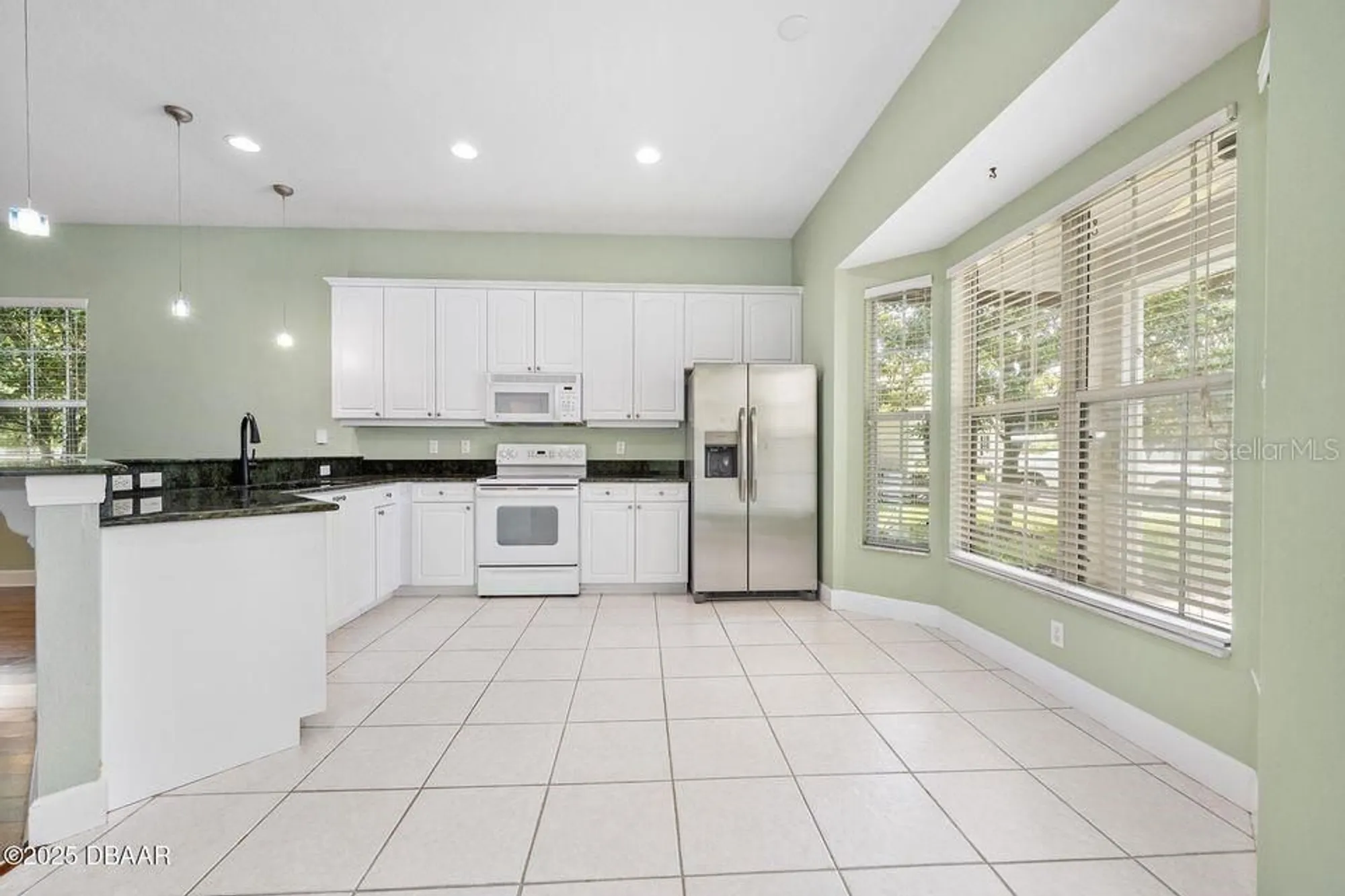 Property Slideshow image 17 of 70 | 3132 connemara dr, Ormond Beach, FL, 32174