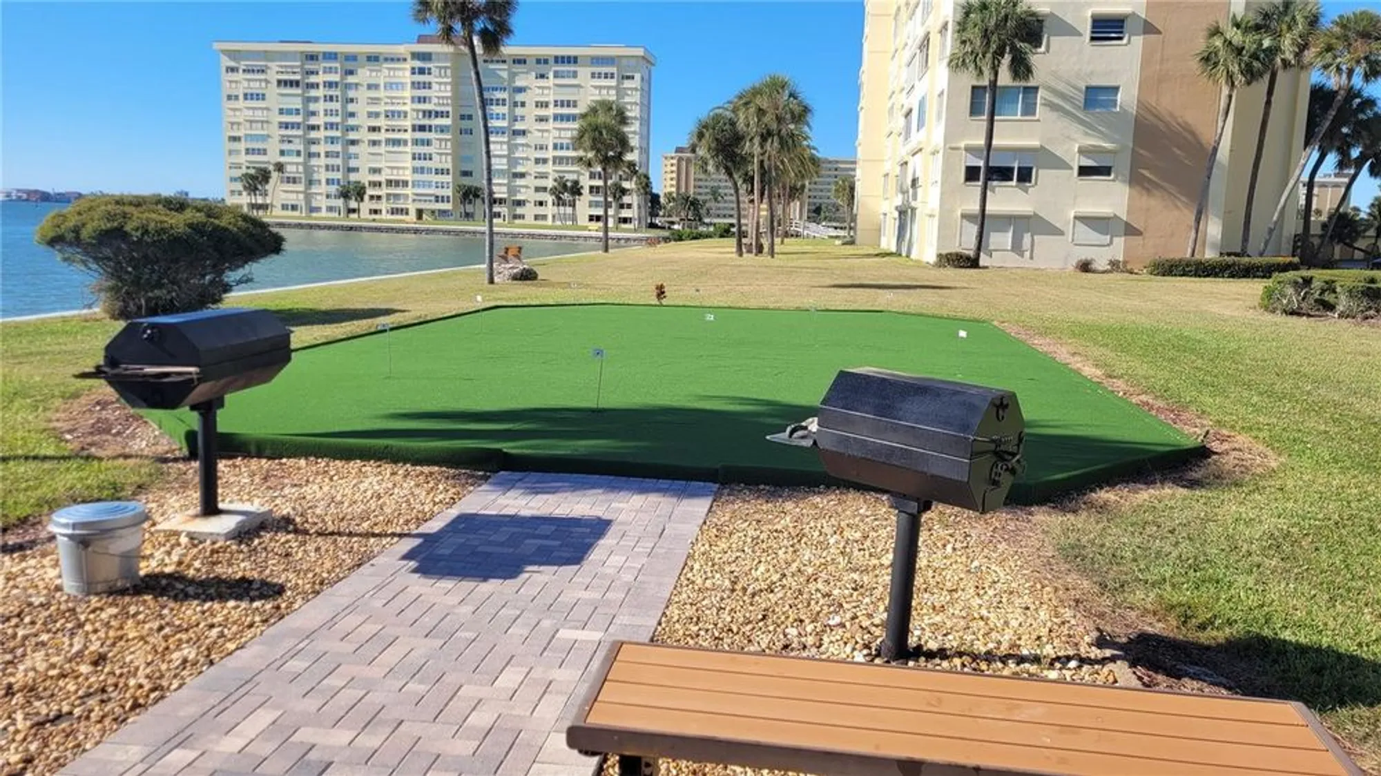 Property Slideshow image 29 of 32 | 4650 cove cir apt 111, St Petersburg, FL, 33708