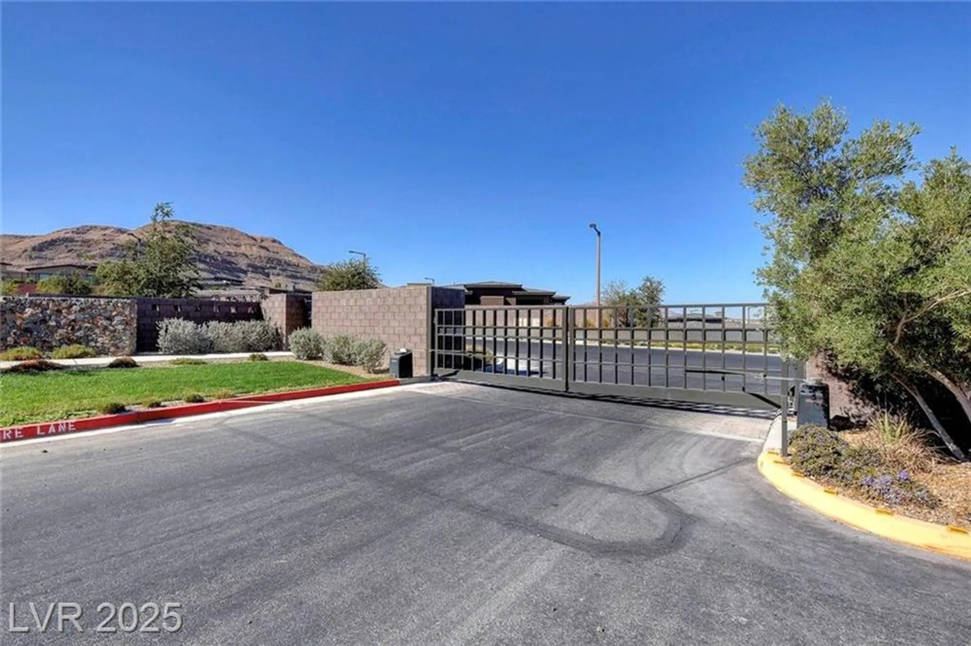 Property Slideshow image 52 of 68 | 6803 regency crest ave, Las Vegas, NV, 89148