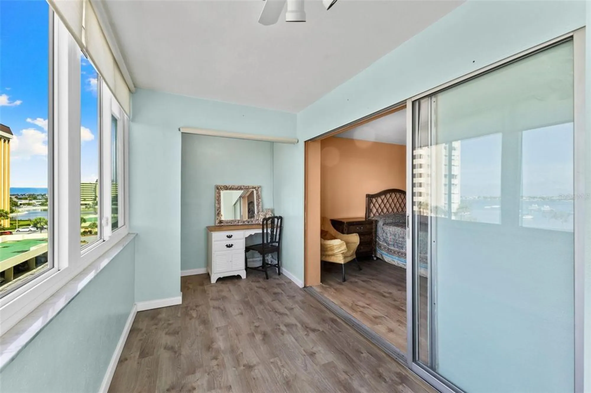 Property Slideshow image 17 of 46 | 4550 cove cir apt 501, Saint Petersburg, FL, 33708