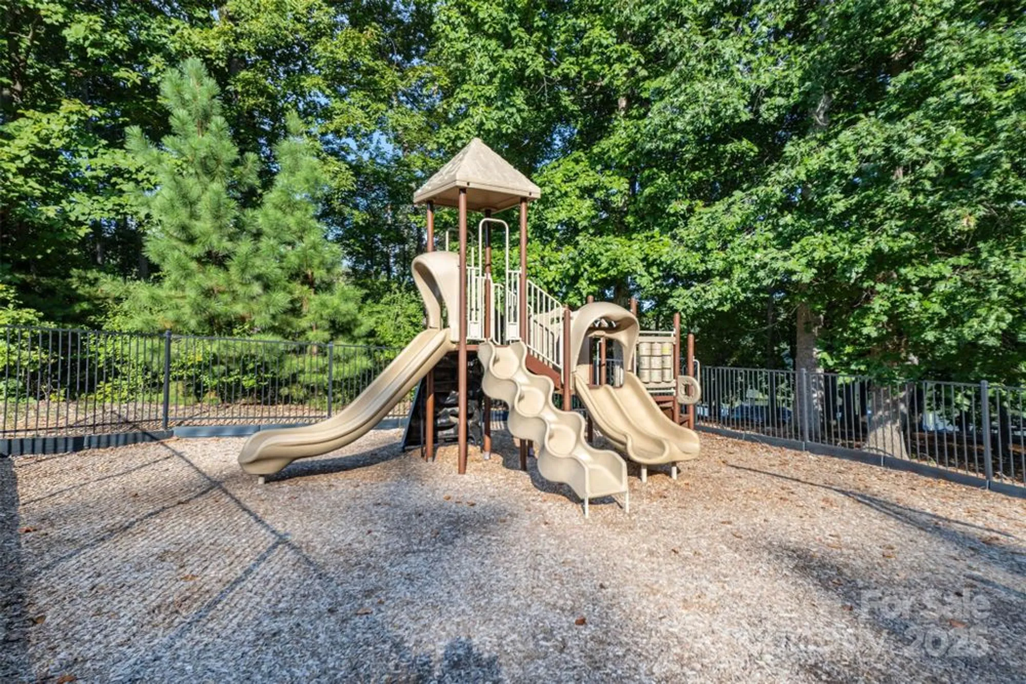 Property Slideshow image 35 of 40 | 4424 bright rd, Charlotte, NC, 28214