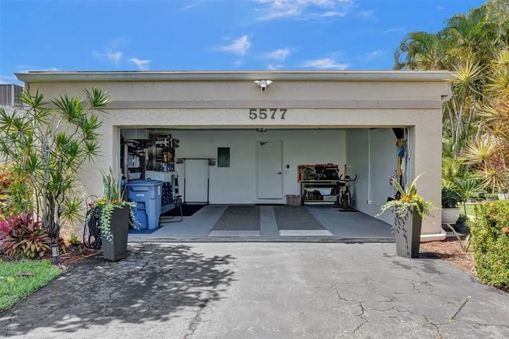 Property Slideshow image 12 of 29 | 5577 ainsley ct, Boynton Beach, FL, 33437