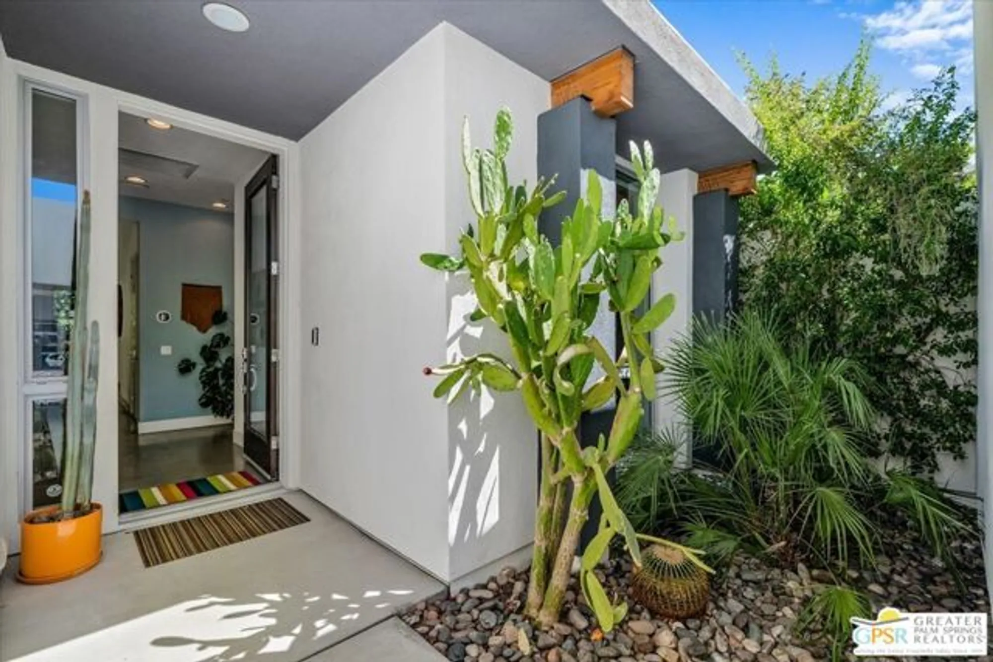 Property Slideshow image 4 of 55 | 4201 amber ln, Palm Springs, CA, 92262