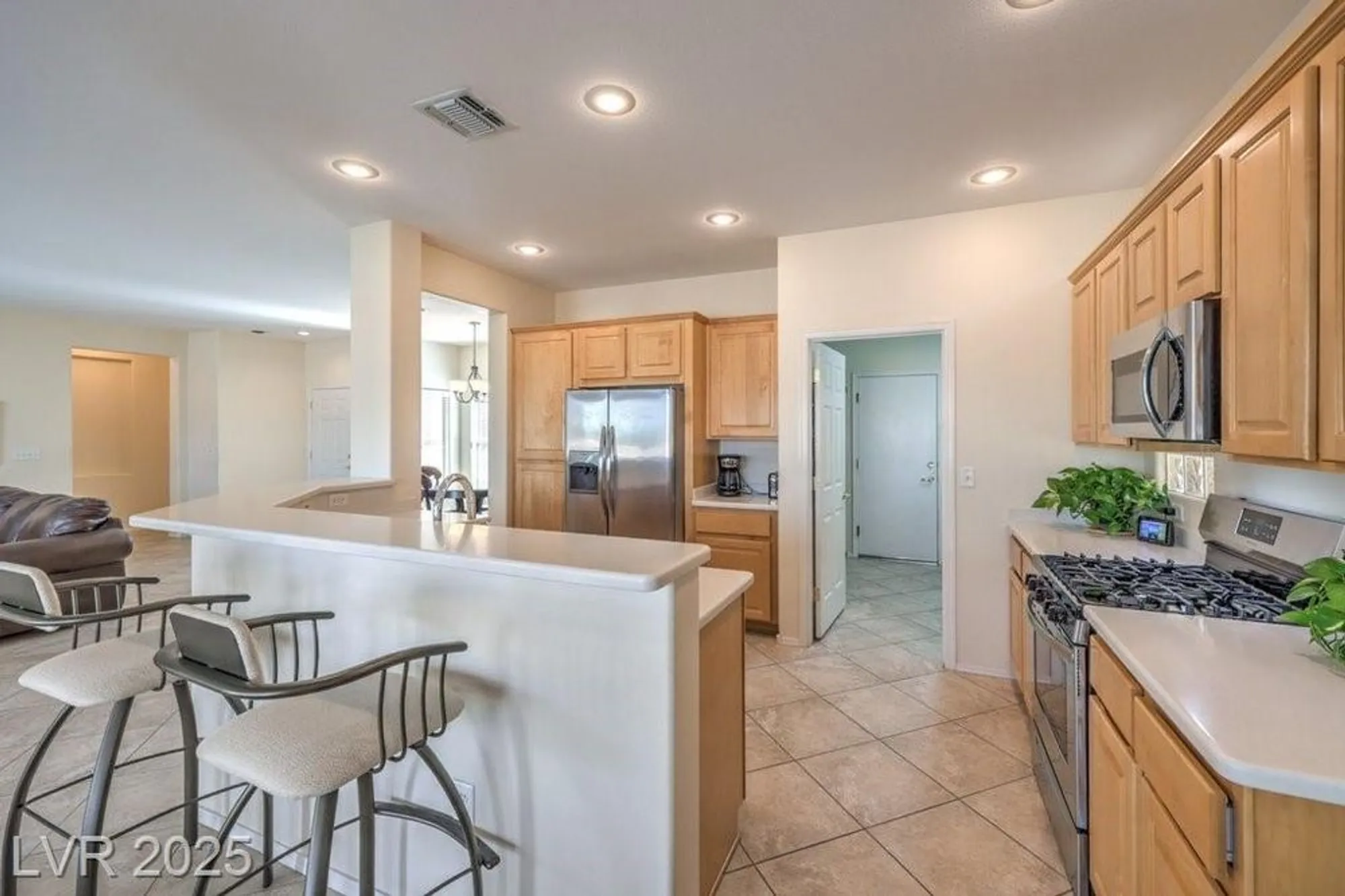 Property Slideshow image 31 of 72 | 2095 colvin run dr, Henderson, NV, 89052