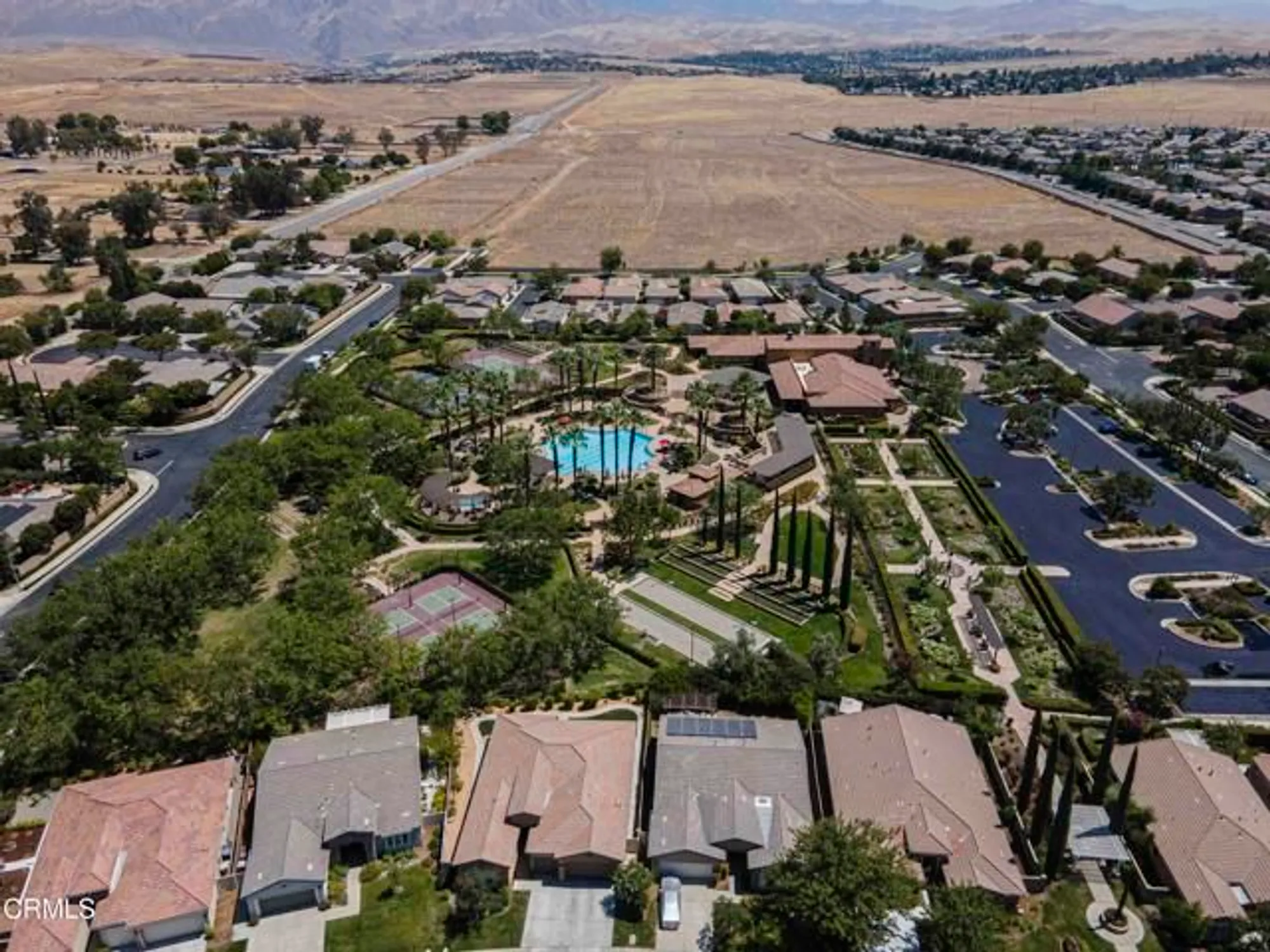 Property Slideshow image 3 of 43 | 10022 besancon way, Bakersfield, CA, 93306