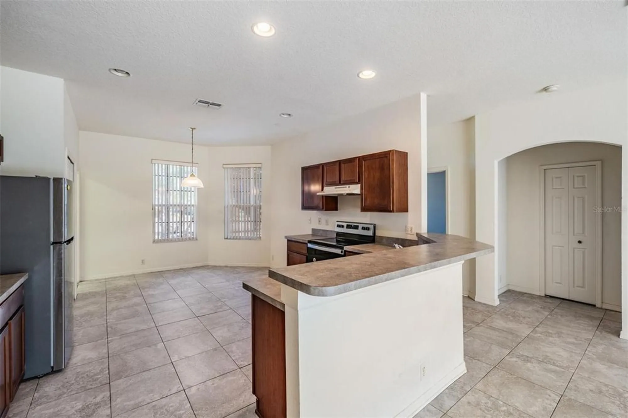 Property Slideshow image 9 of 43 | 3413 waterlute way, Lakeland, FL, 33811