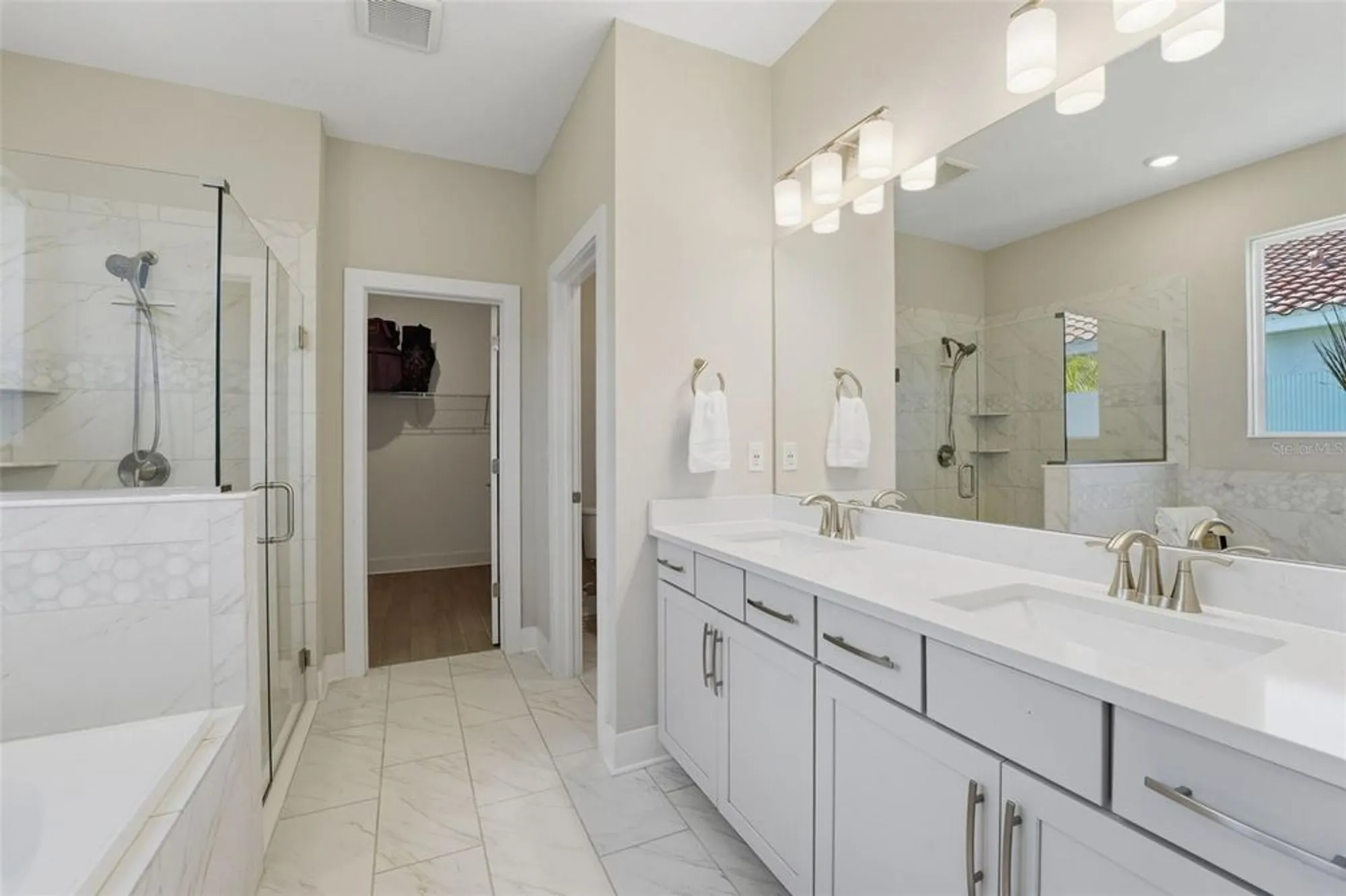 Property Slideshow image 27 of 38 | 341 daylily blvd, Nokomis, FL, 34275