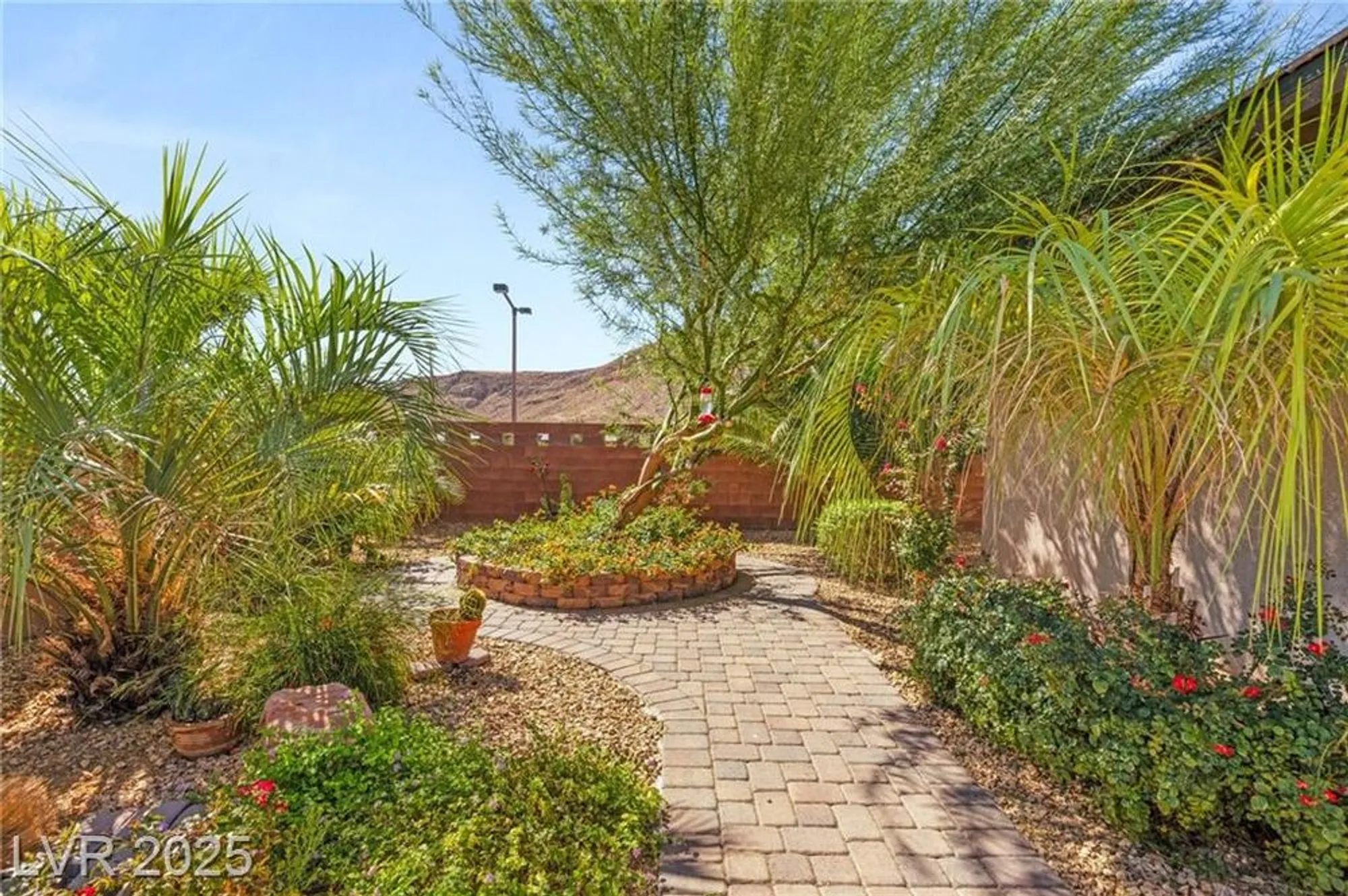 Property Slideshow image 42 of 58 | 9985 regency canyon way, Las Vegas, NV, 89148
