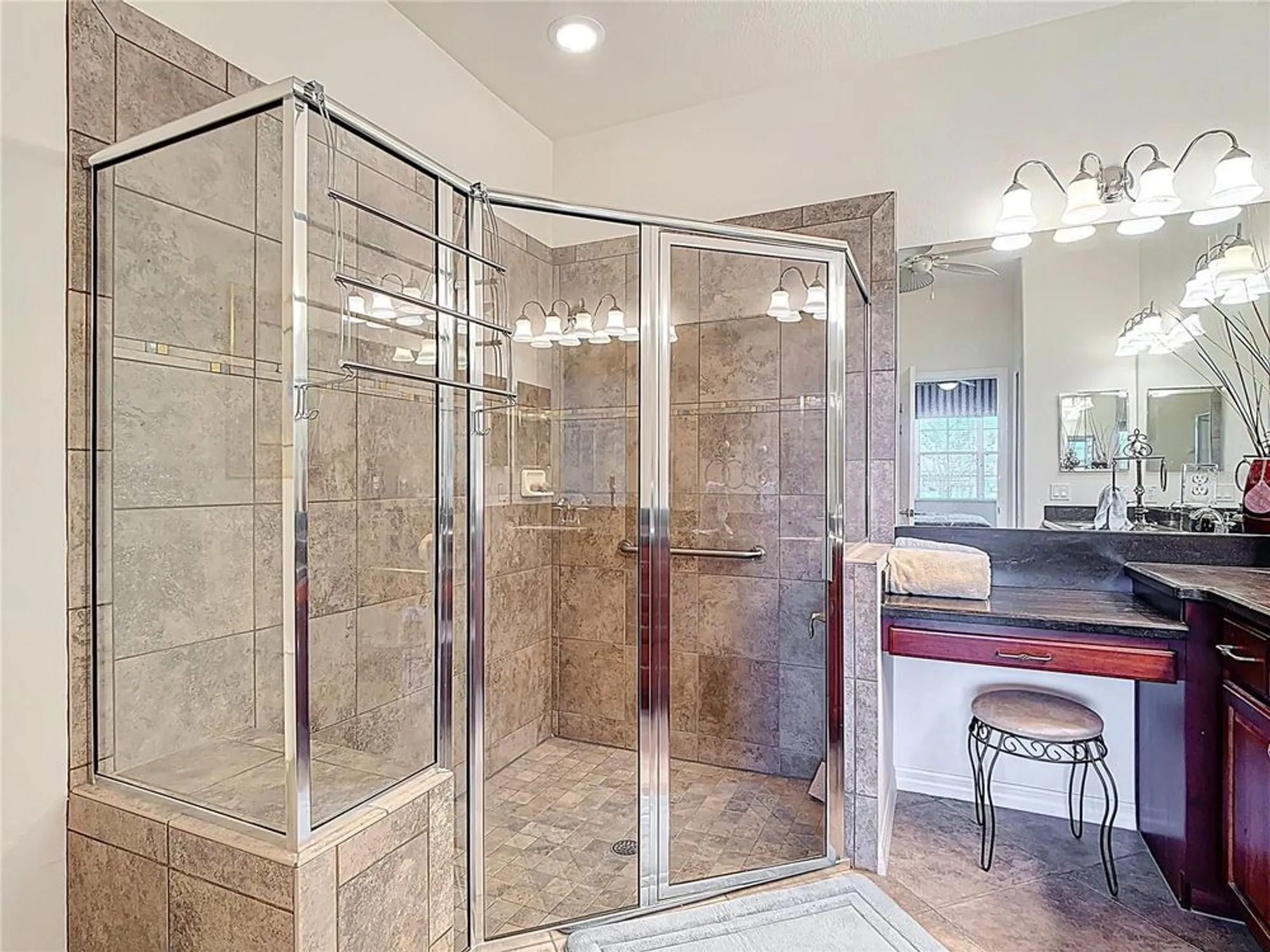 Property Slideshow image 31 of 46 | 2502 palm tree dr, Poinciana, FL, 34759