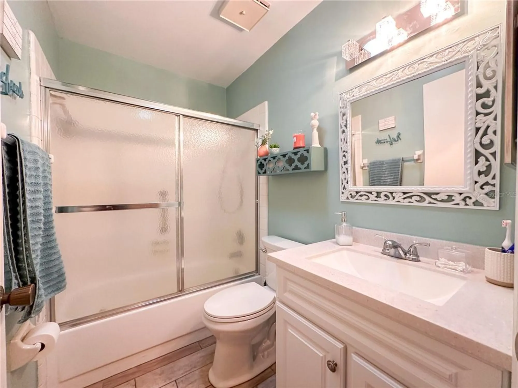 Property Slideshow image 22 of 27 | 216 gloucester blvd # 216, Sun City Center, FL, 33573