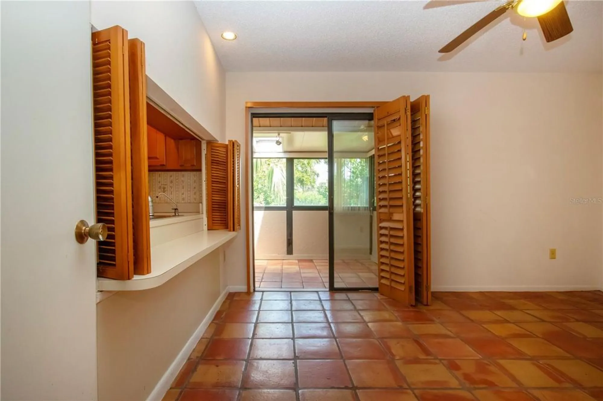 Property Slideshow image 25 of 48 | 4812 kestral park cir 20, Sarasota, FL, 34231