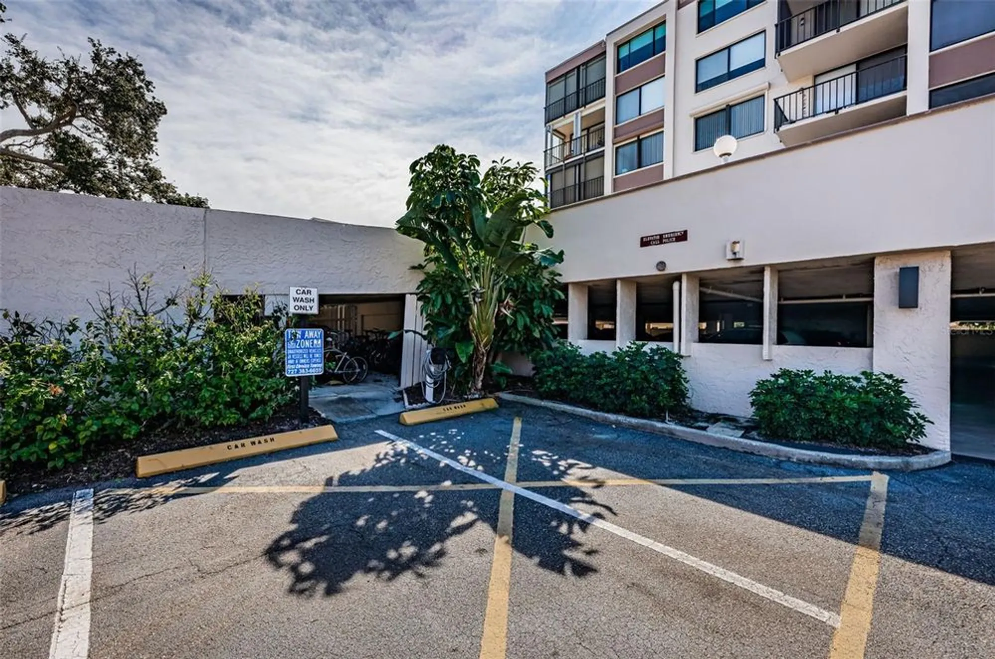 Property Slideshow image 39 of 64 | 6269 palma del mar blvd s apt 105, St Petersburg, FL, 33715