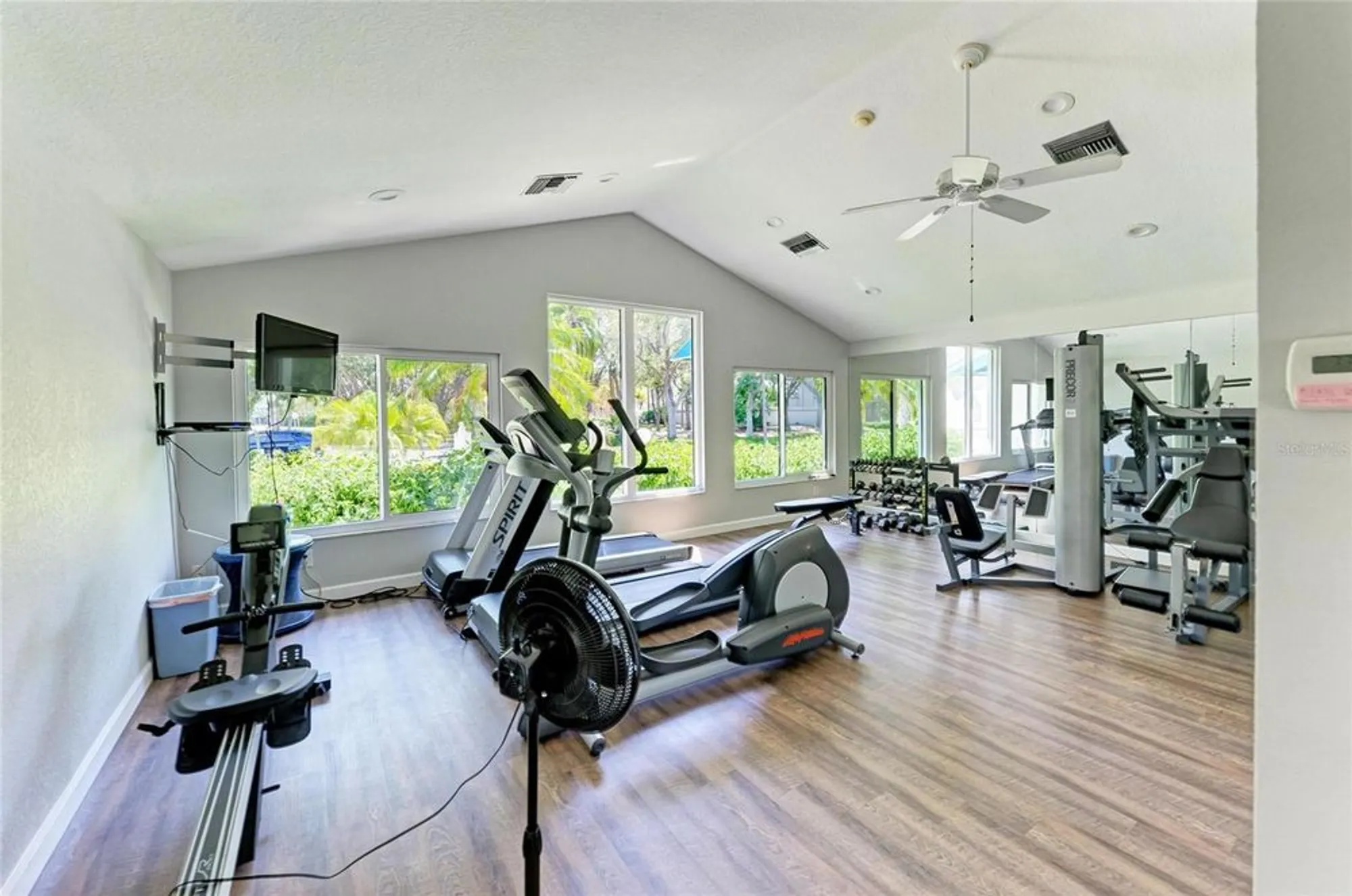 Property Slideshow image 40 of 45 | 1247 edgewater cir # 1247, Bradenton, FL, 34209