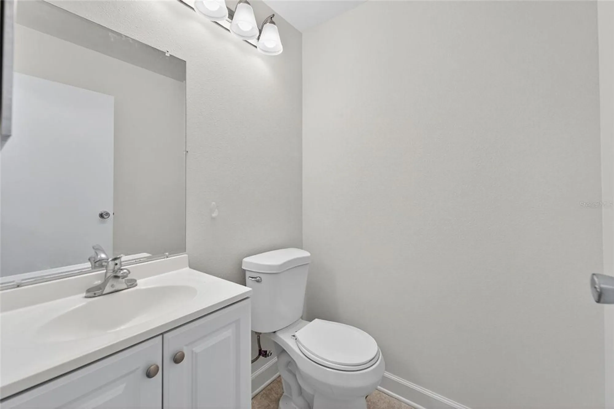 Property Slideshow image 13 of 61 | 1902 andover st apt 203, Sun City Center, FL, 33573