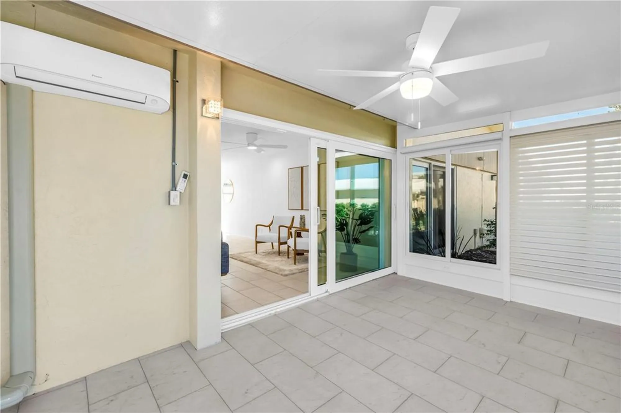 Property Slideshow image 31 of 60 | 111 whispering sands cir # v38, Sarasota, FL, 34242