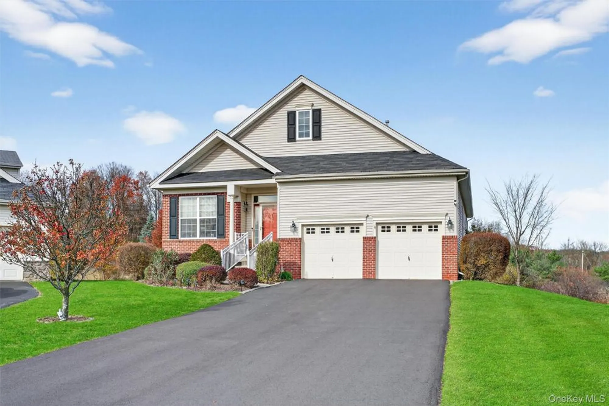 Property Slideshow image 2 of 35 | 24 juniper cir, Middletown, NY, 10940