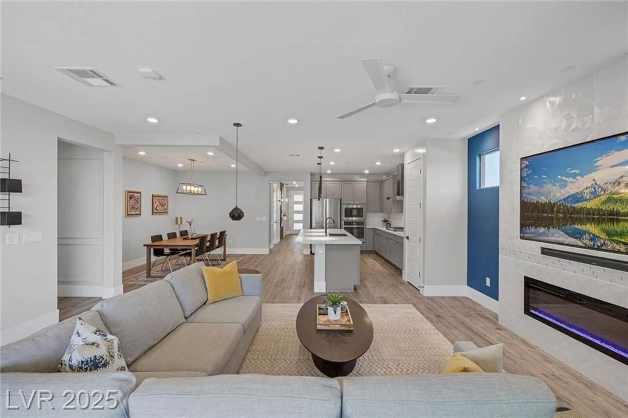 Property Slideshow image 14 of 42 | 9617 sard ln, Las Vegas, NV, 89143